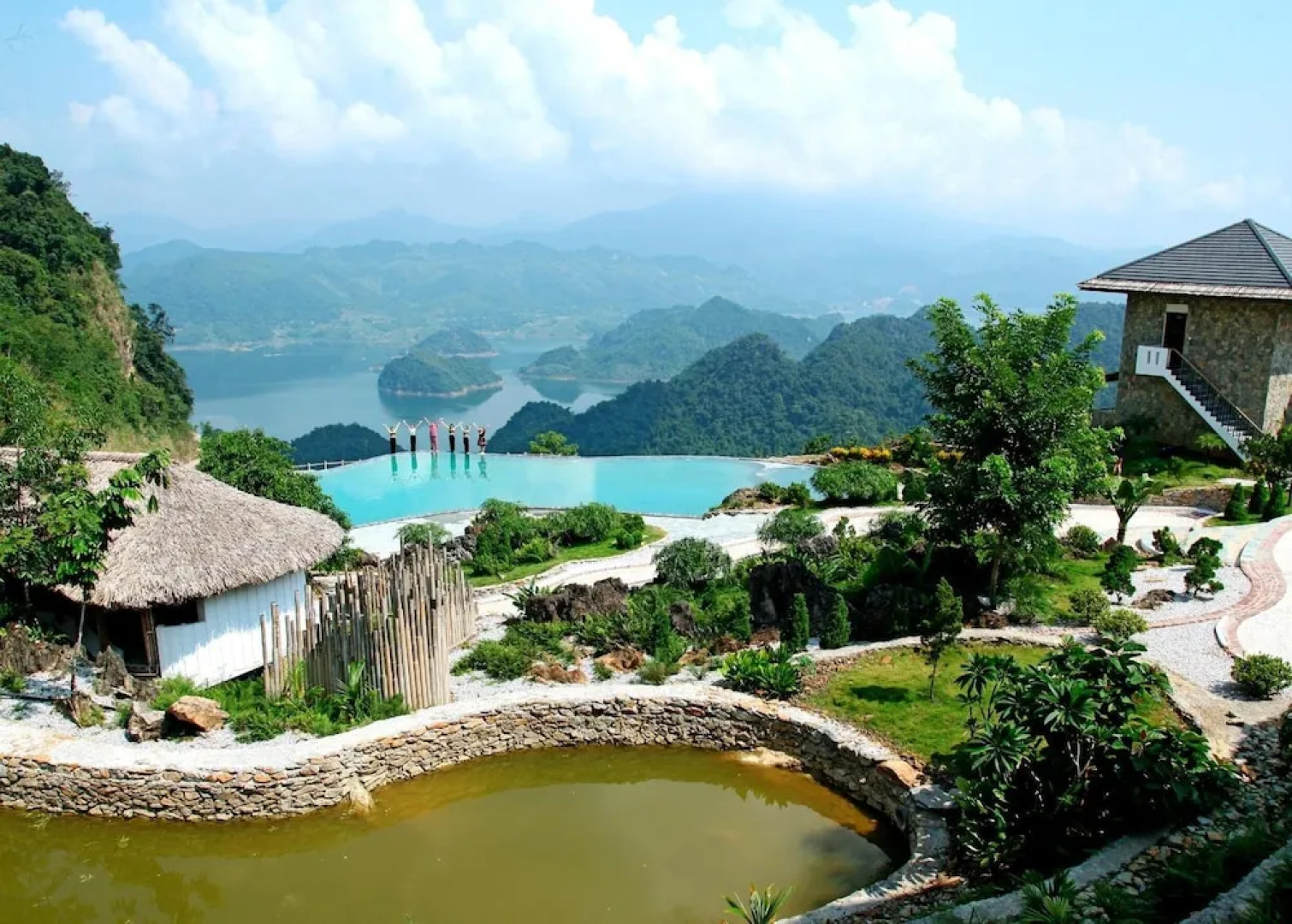 Ba Khan Village Resort