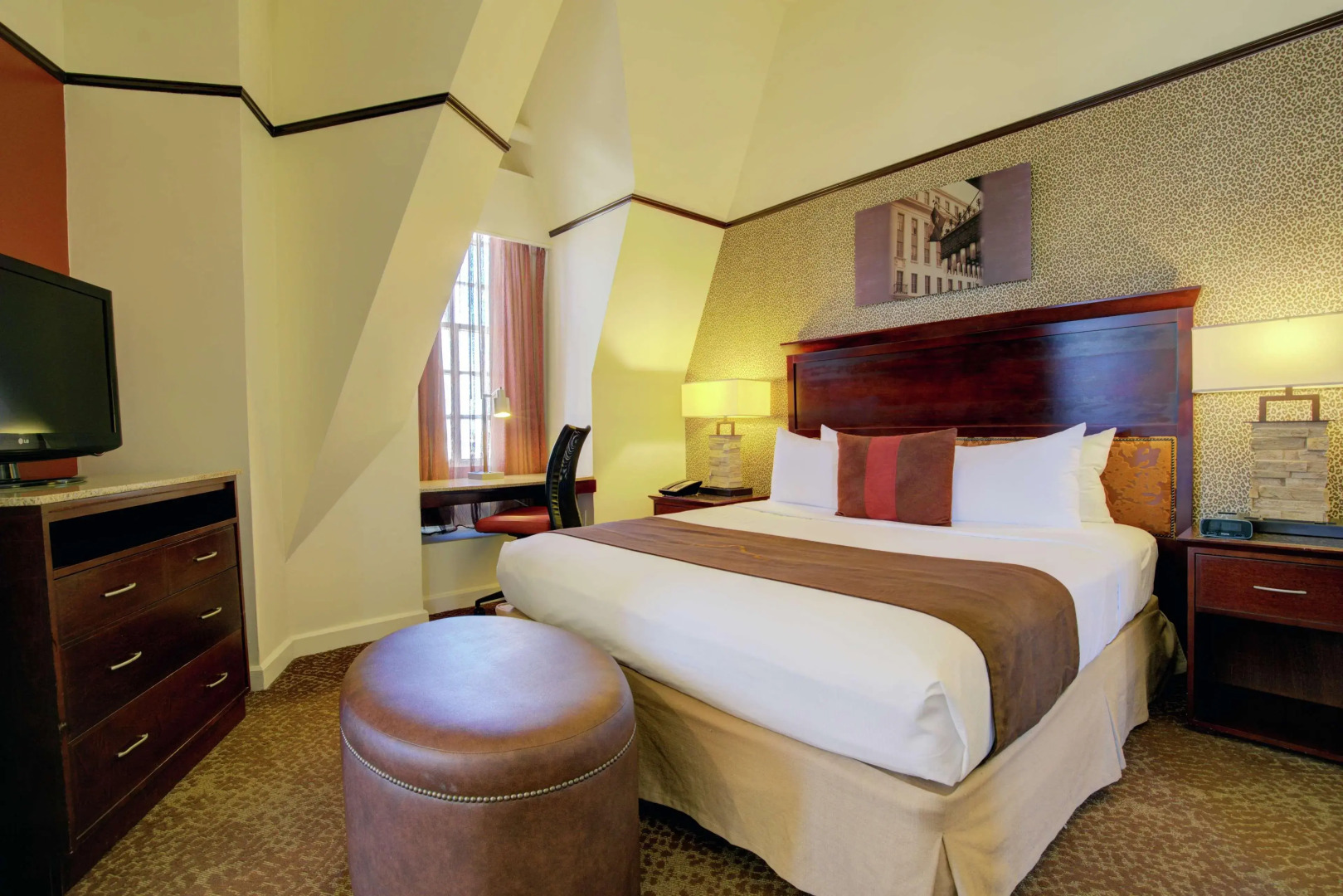 The Emily Morgan San Antonio - a DoubleTree by Hilton