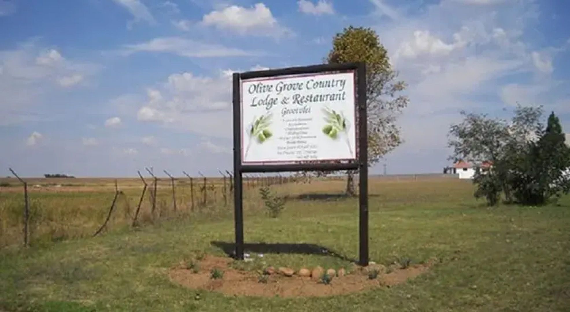 Olive Grove Country Lodge