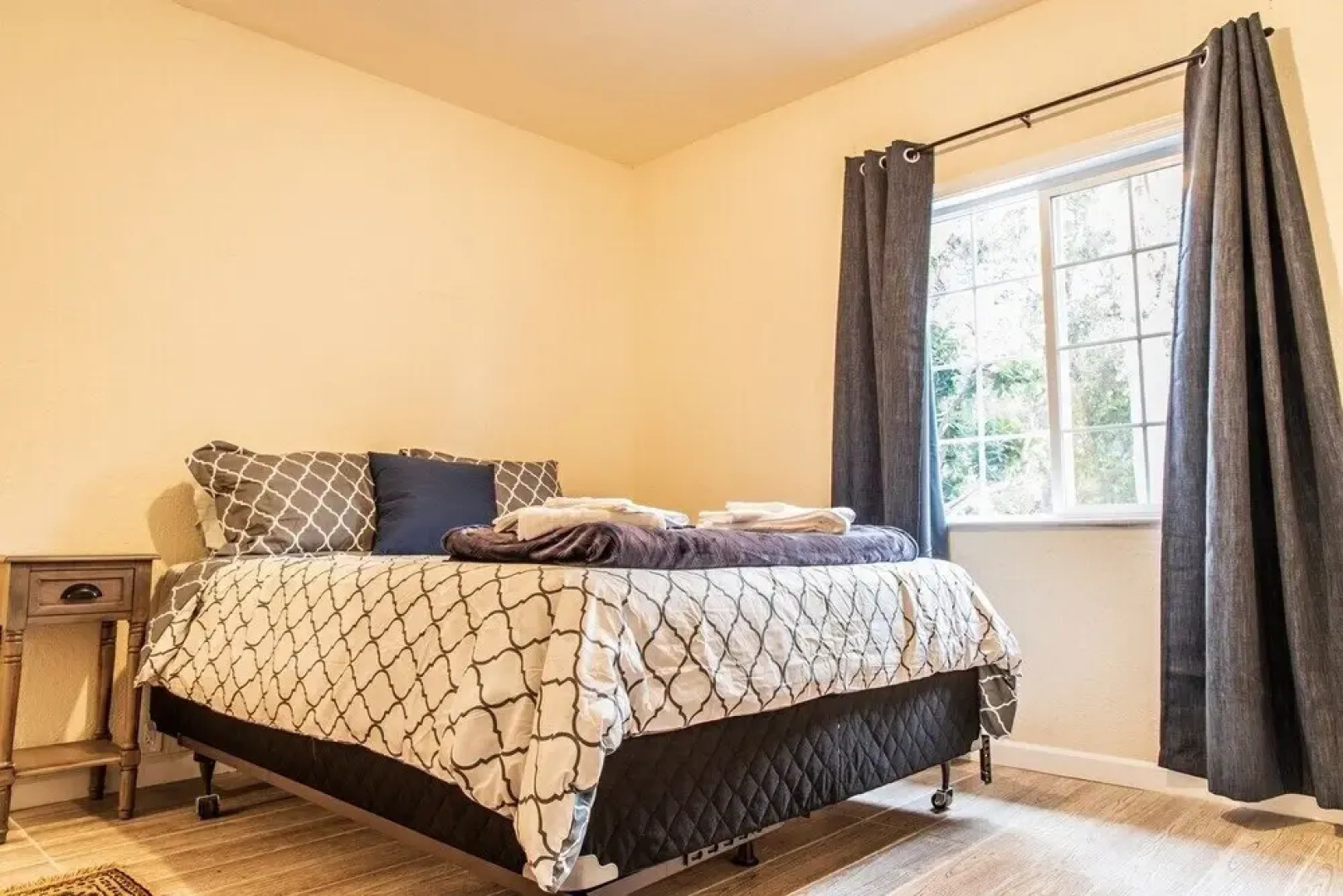 Cozy Three Bedroom in Concord