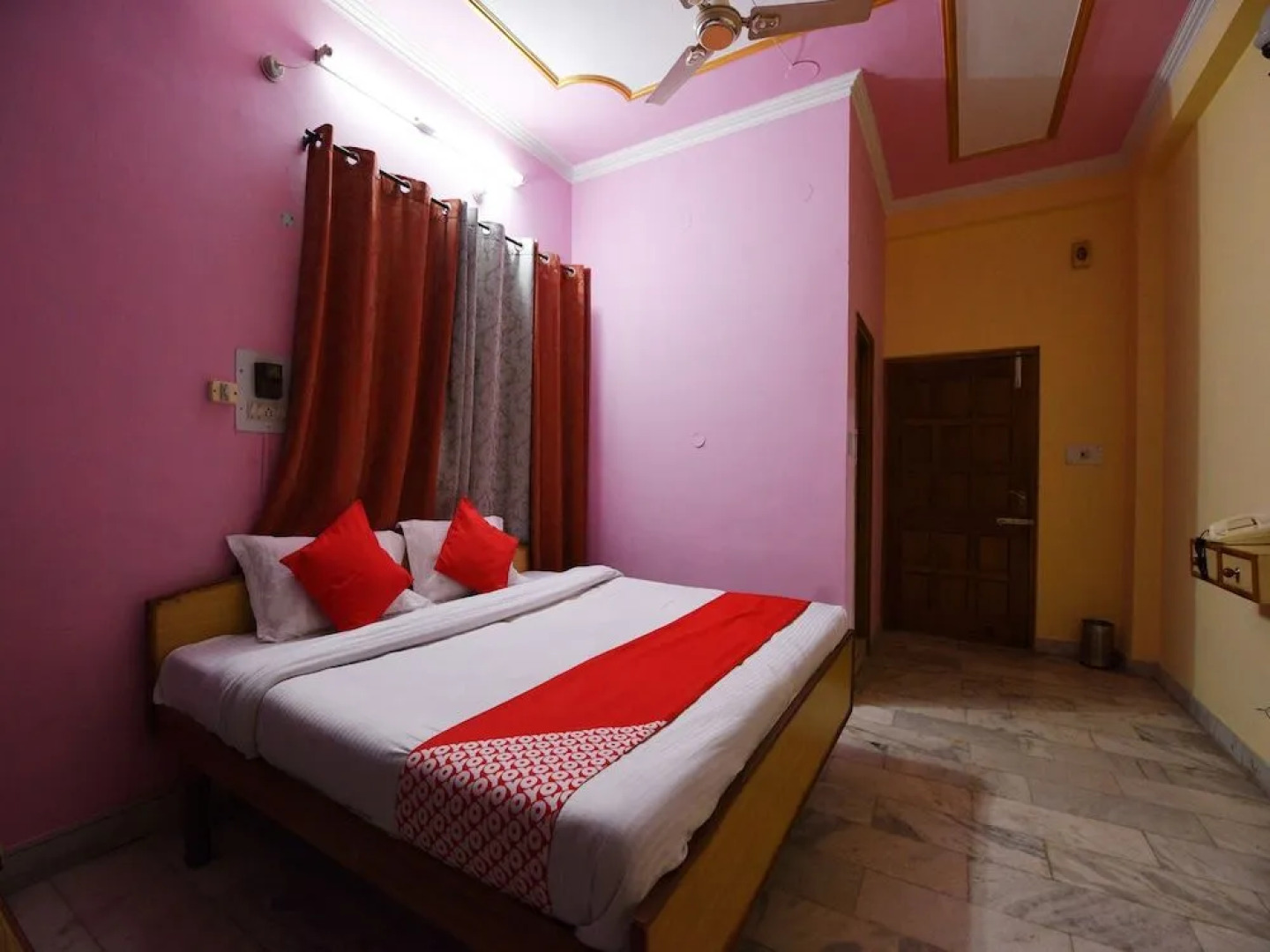 OYO 26186 Dagshai View