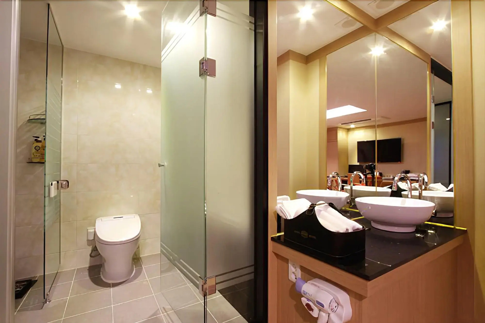 Orsay Business Hotel