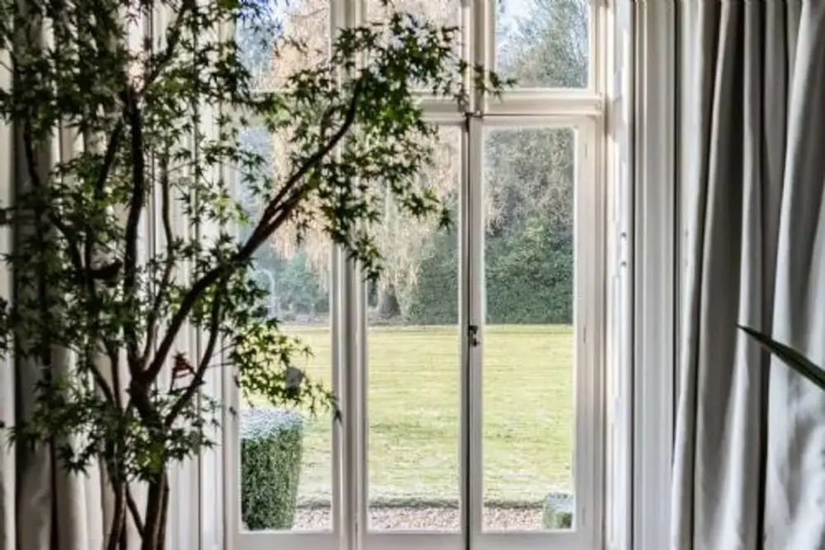 Host Stay Bressingham Lodge