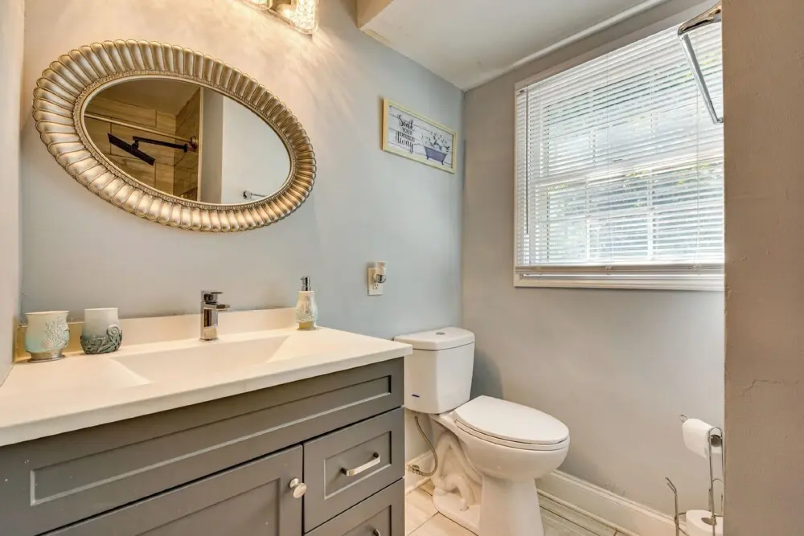 Spacious Home w/ Hot Tub, 14 Mi to Downtown Atl!