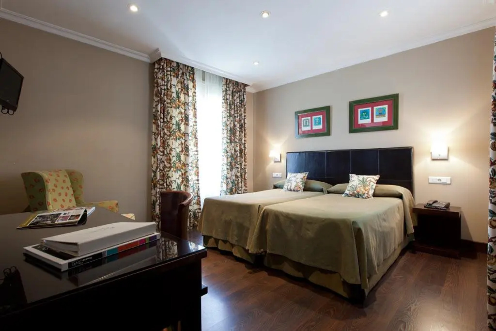 Hotel Moderno Puerta del Sol