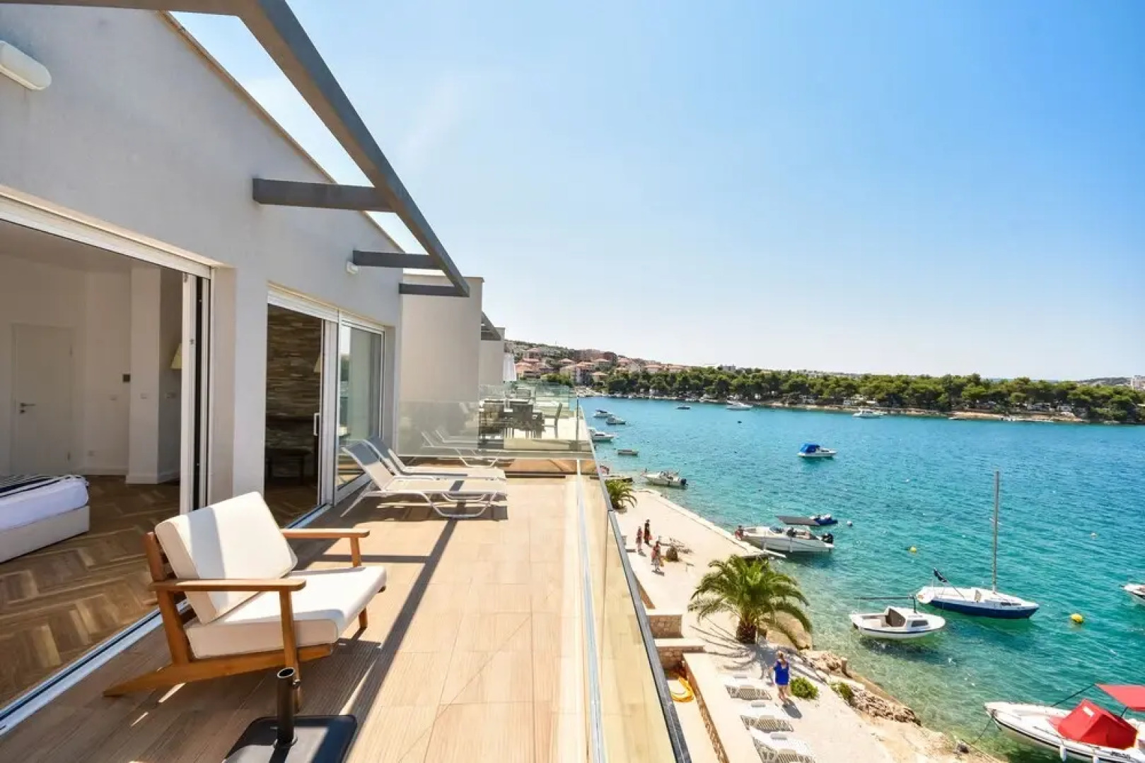 Livingstone Beach House