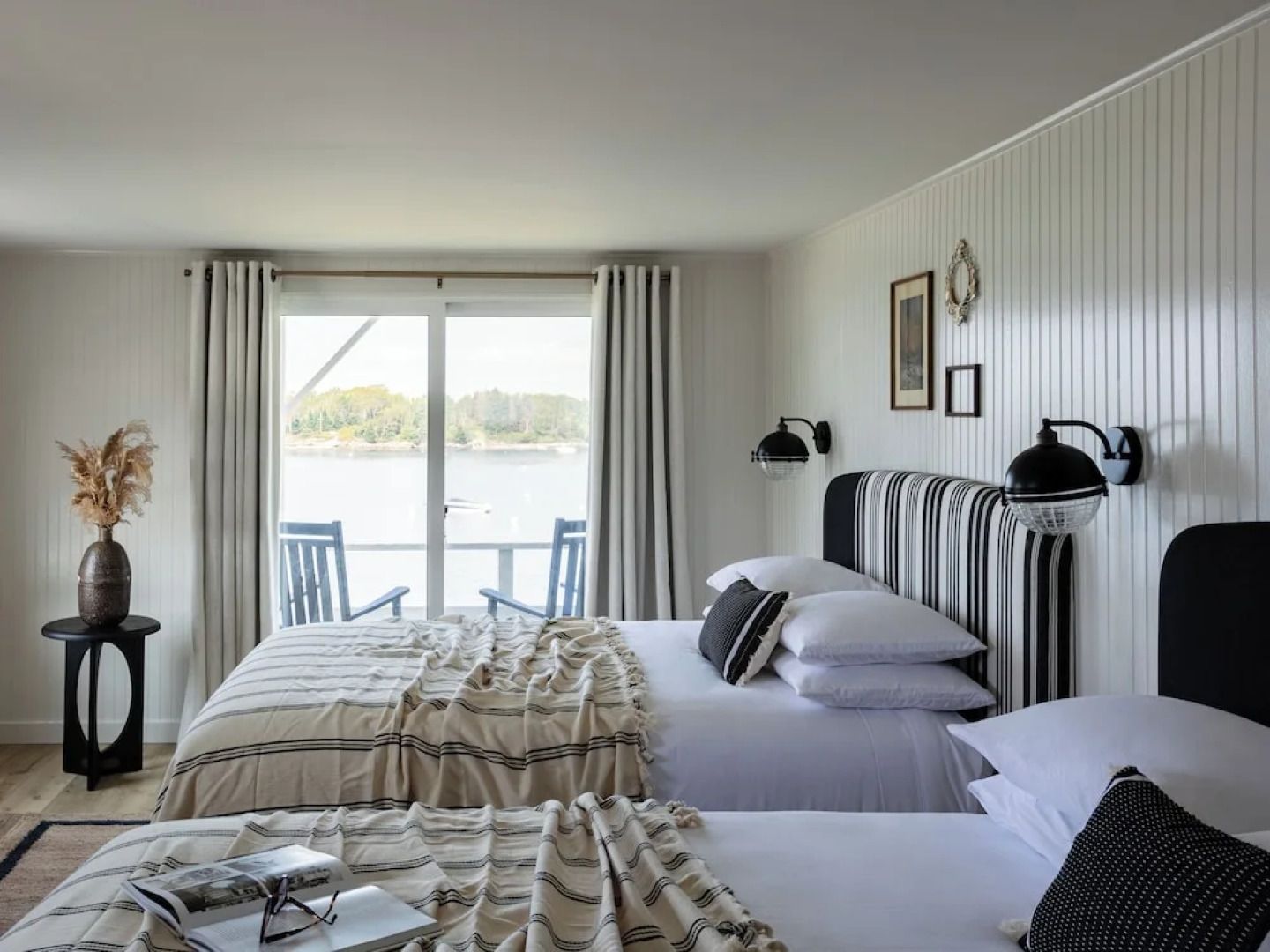 Bluebird Ocean Point Inn