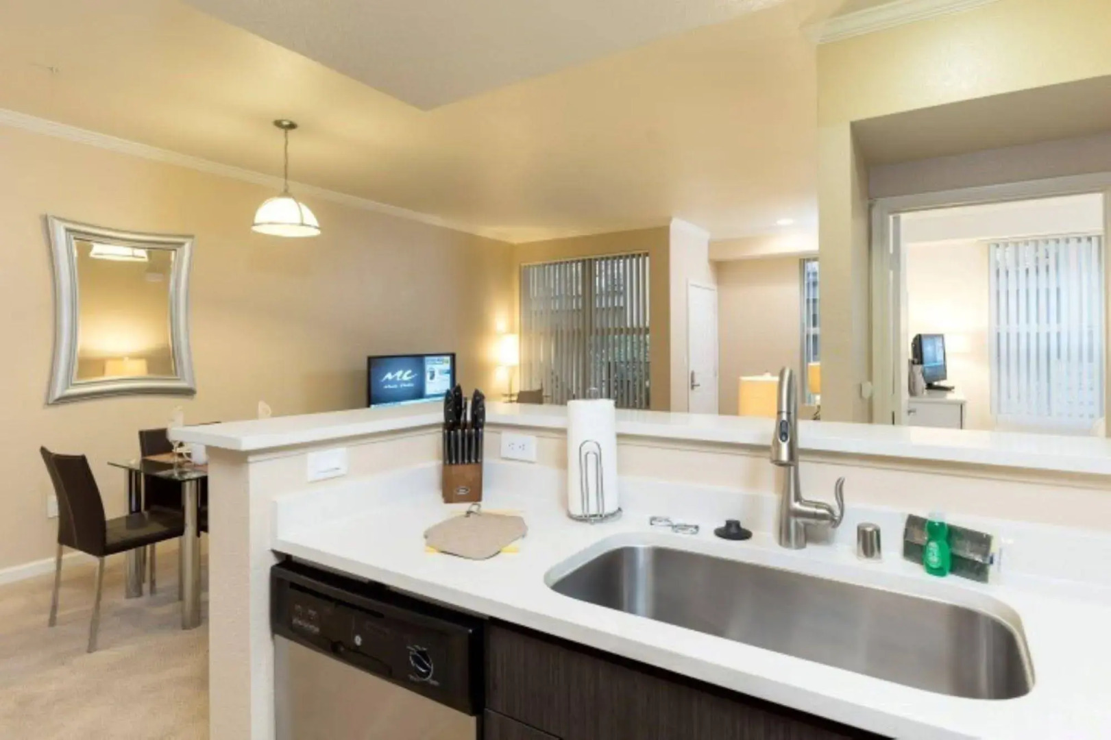 Global Luxury Suites at San Fernando