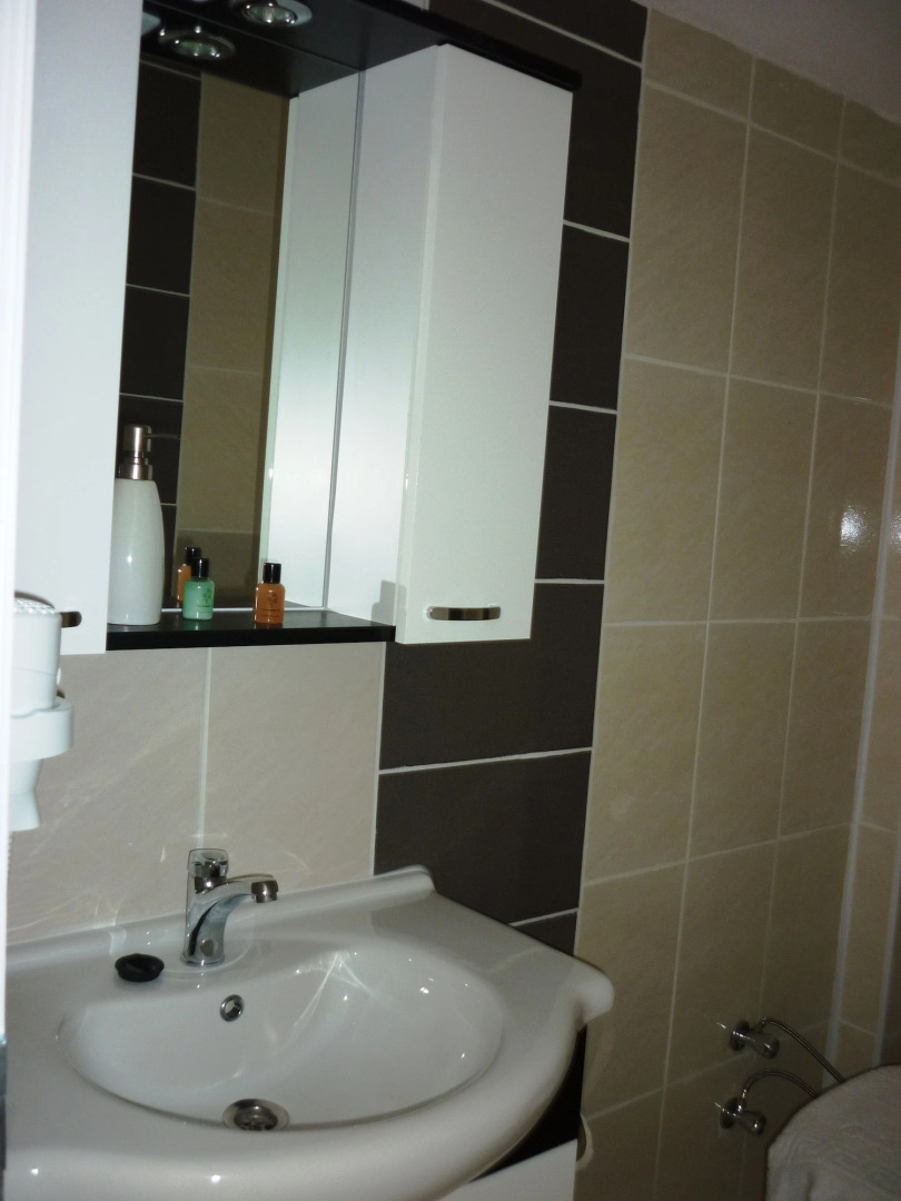 The Green Valley Hotel