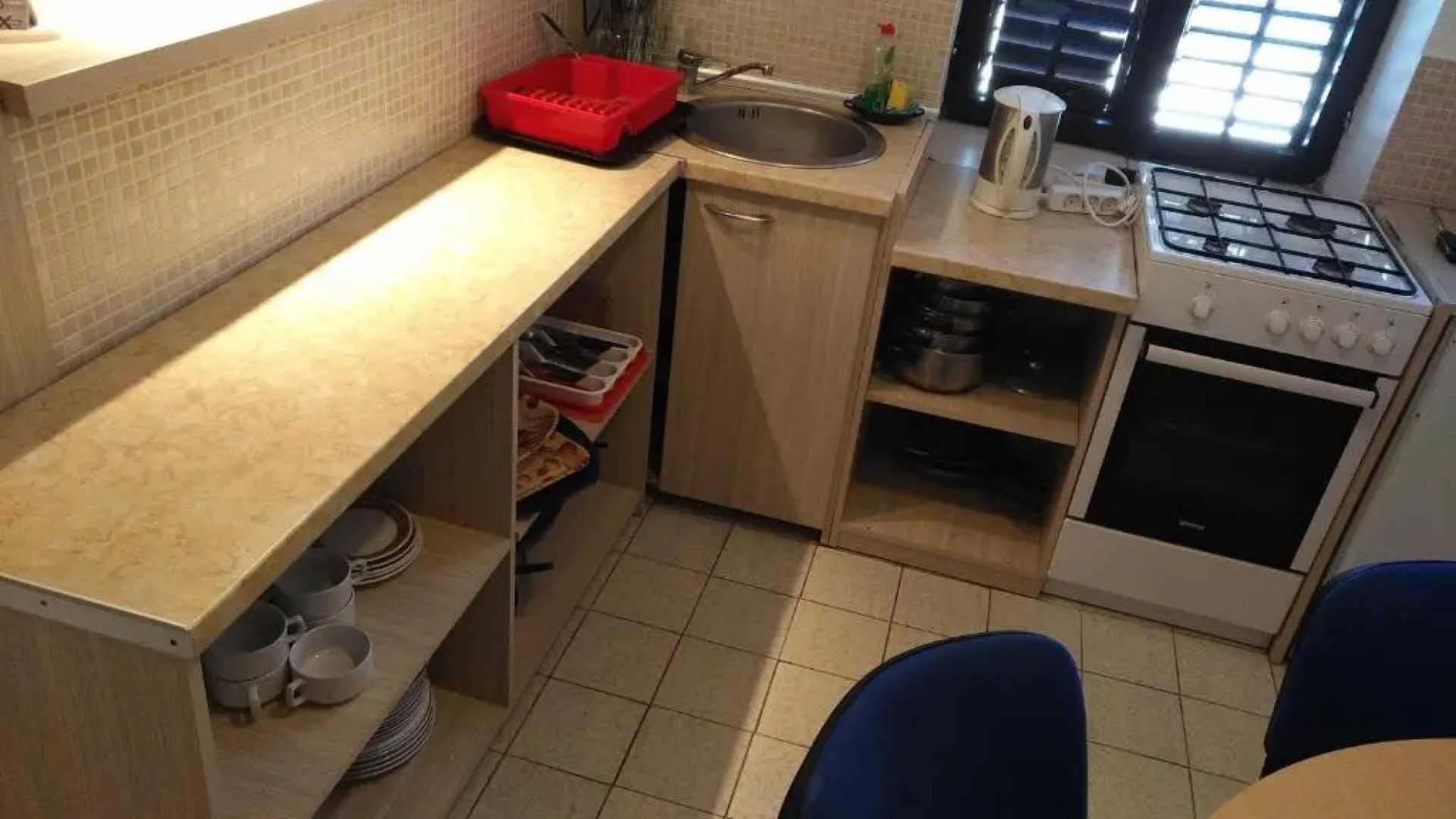 Muki's House- just 50m from the beach