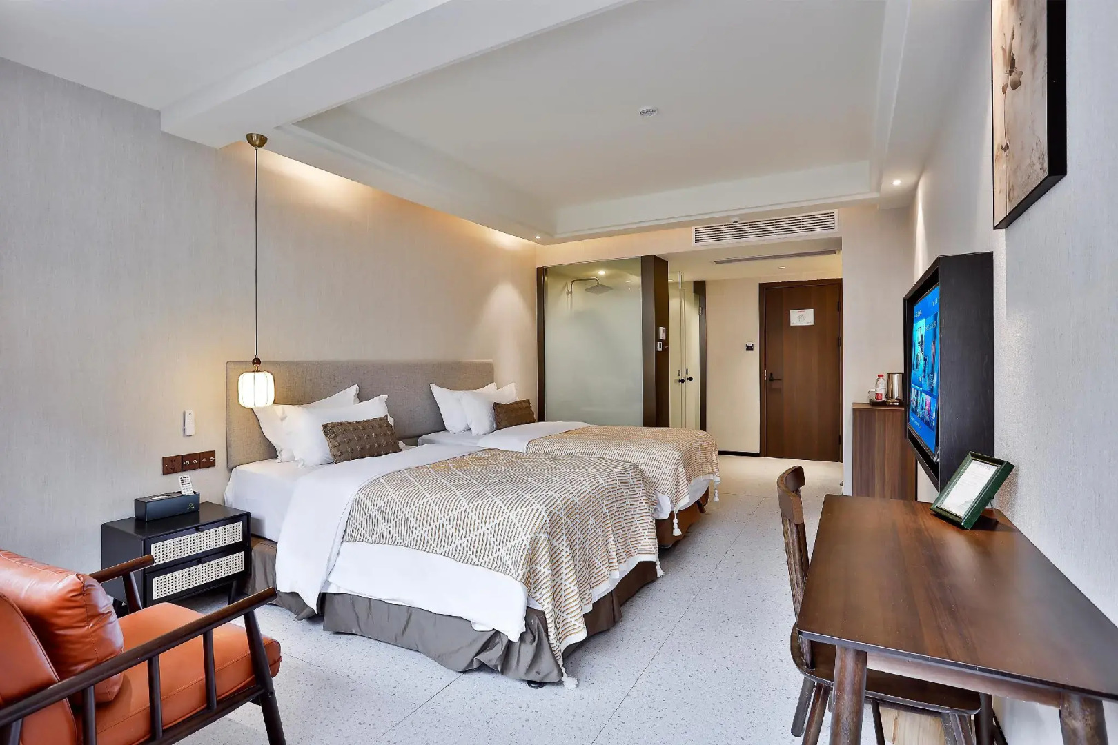 Yurong West Lake Cottage Resort Hotel