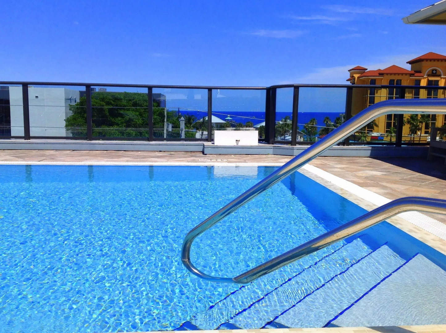 Vistalmar Beach Resort