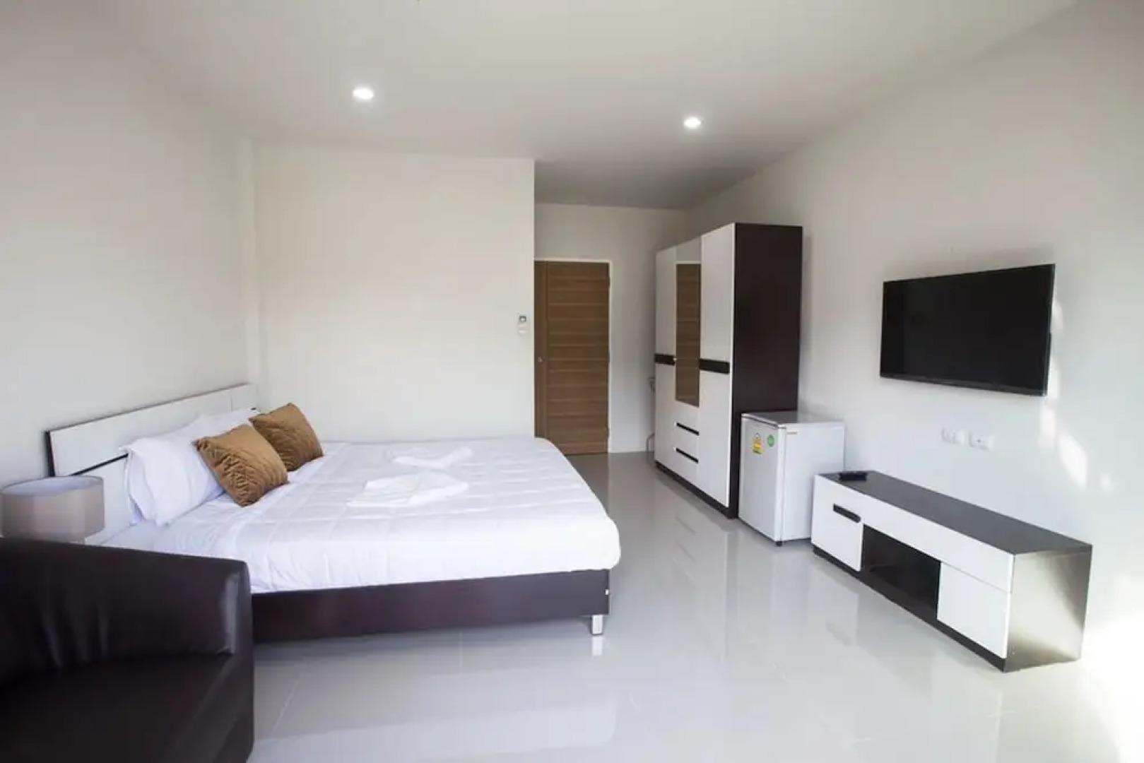 Le Fay Airport Residence