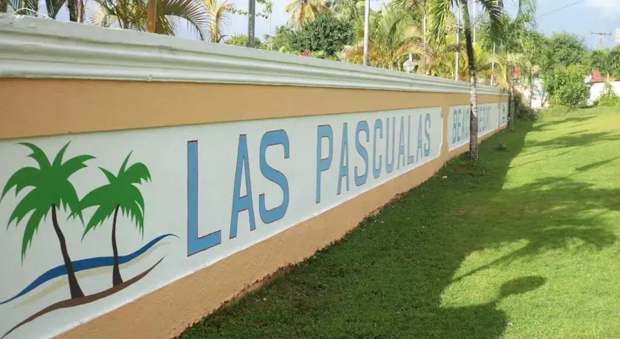Las Pasqualas Beach Resort