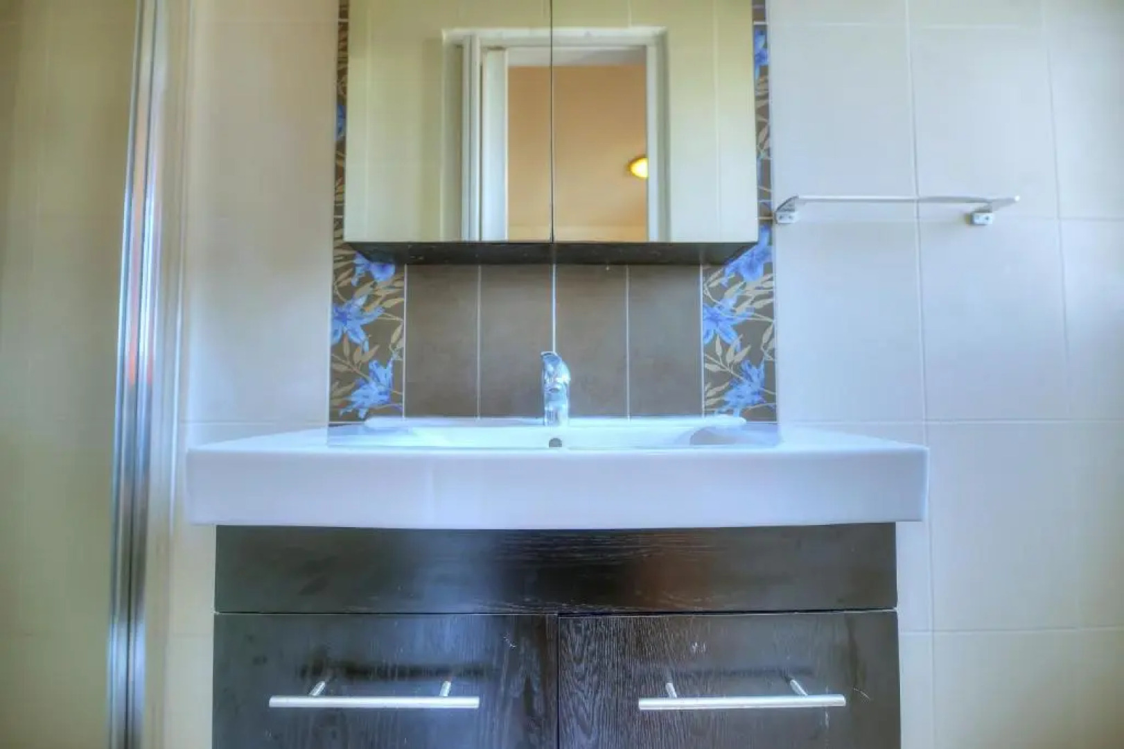 Modern and spacious 2 bedroom apartment with communal outdoor pool GZ-SMEL1-1