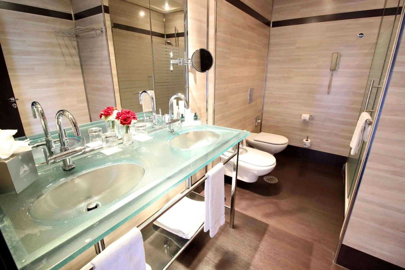 Hotel Maydrit Airport