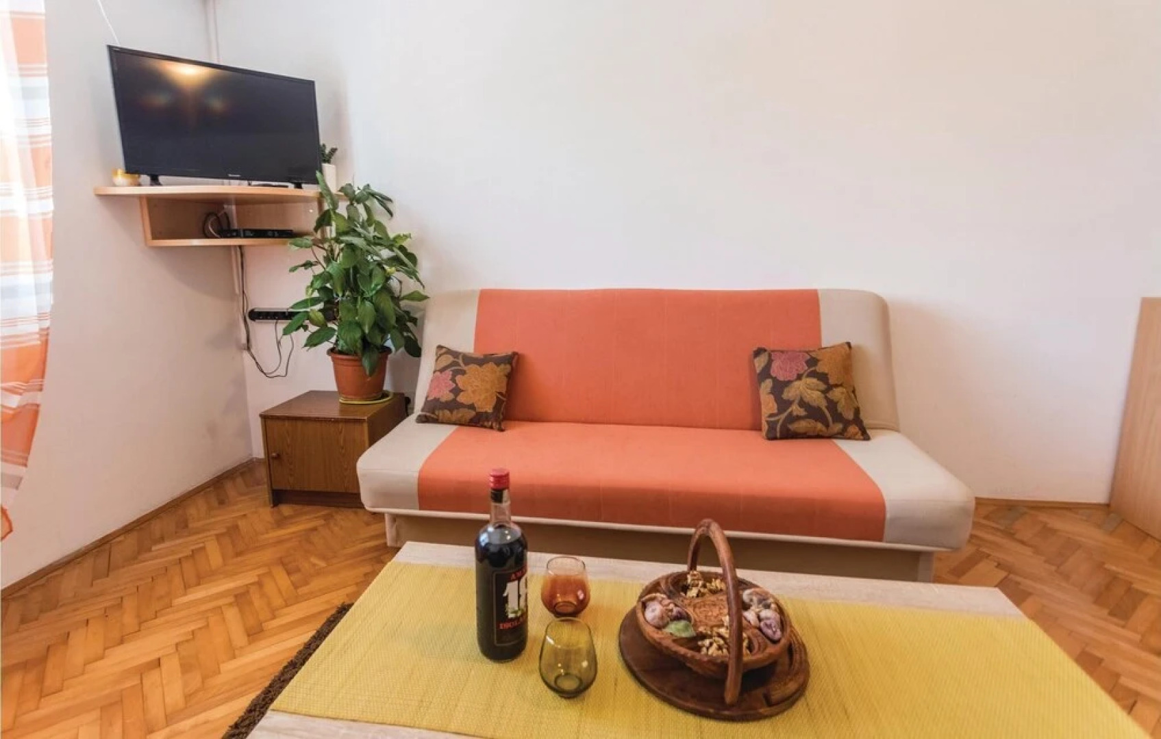 Awesome Home in Bacina With Wifi and 2 Bedrooms