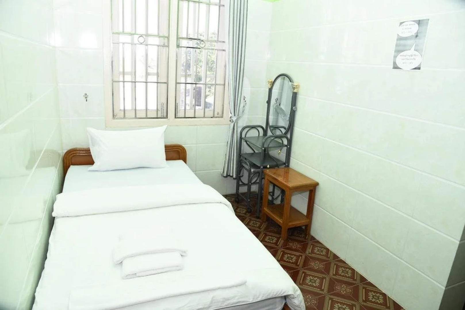 Golden High Power Hotel