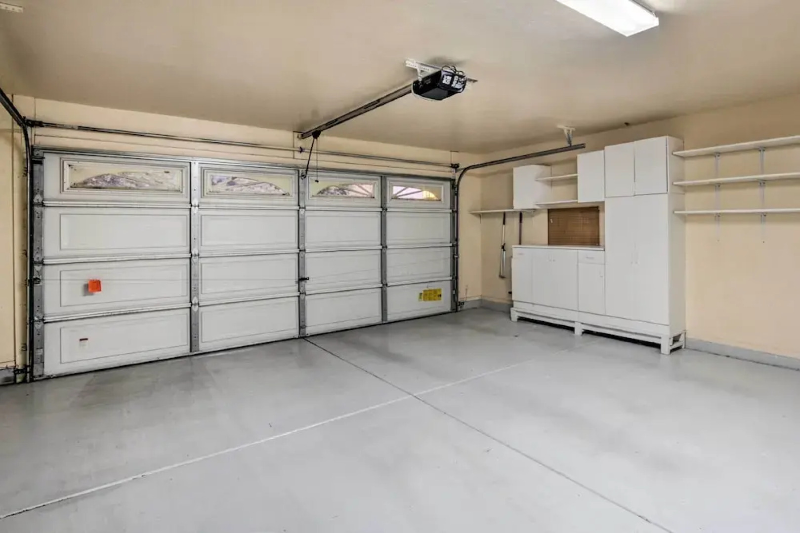 Pool & Game Room: Home in Goodyear Near Golfing