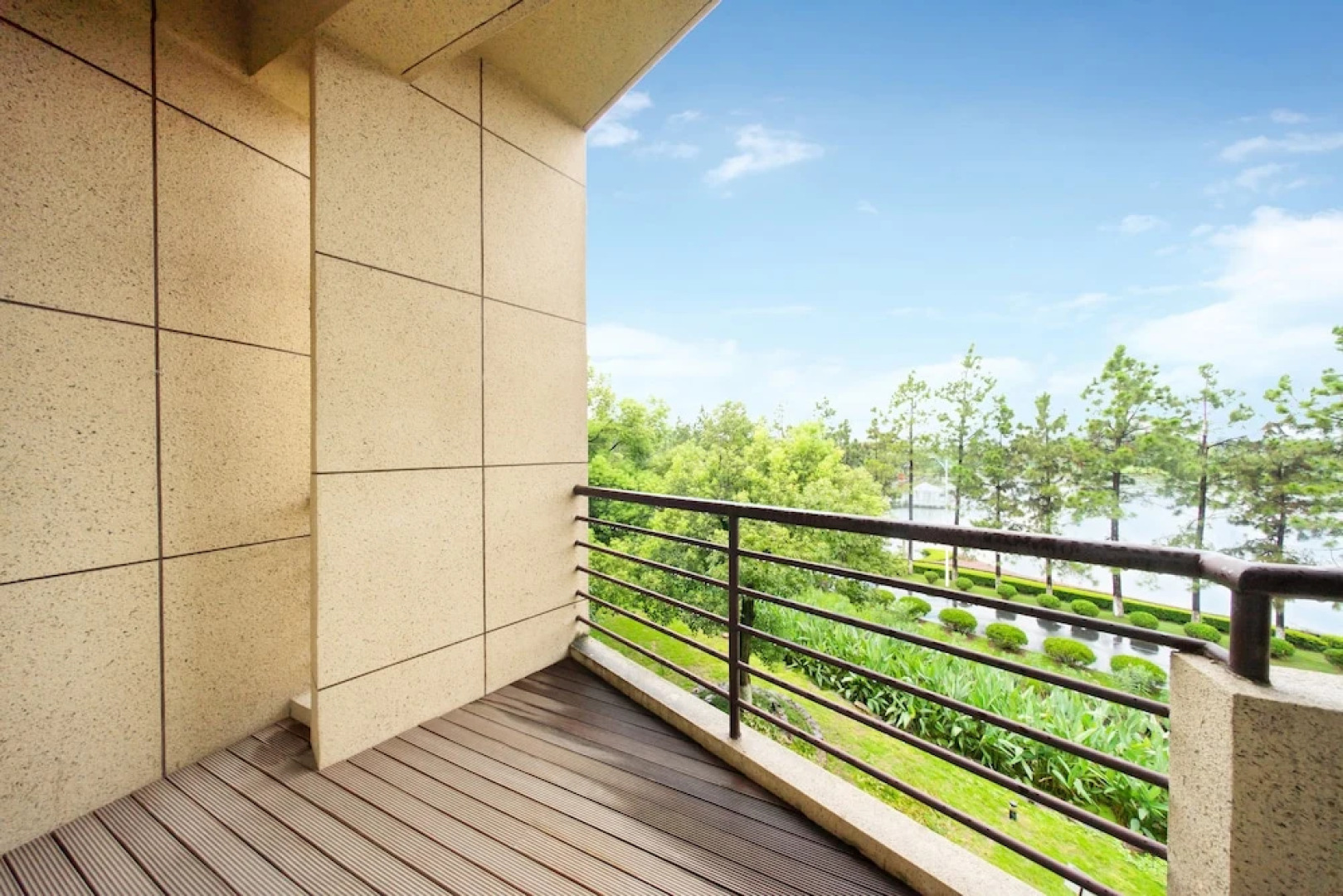 New Yallan Hotel Deqing