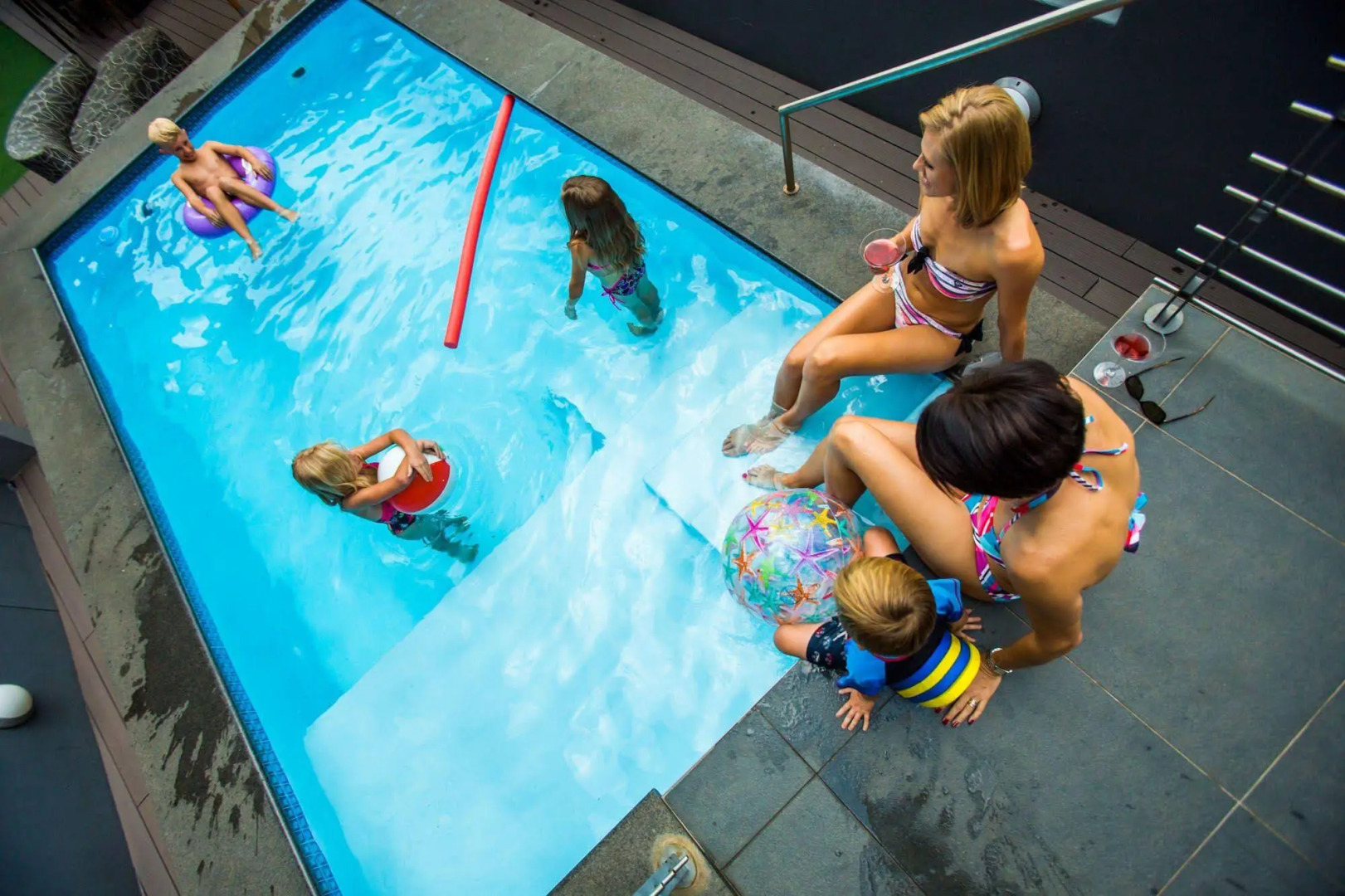 Genesis All-Suite Hotel