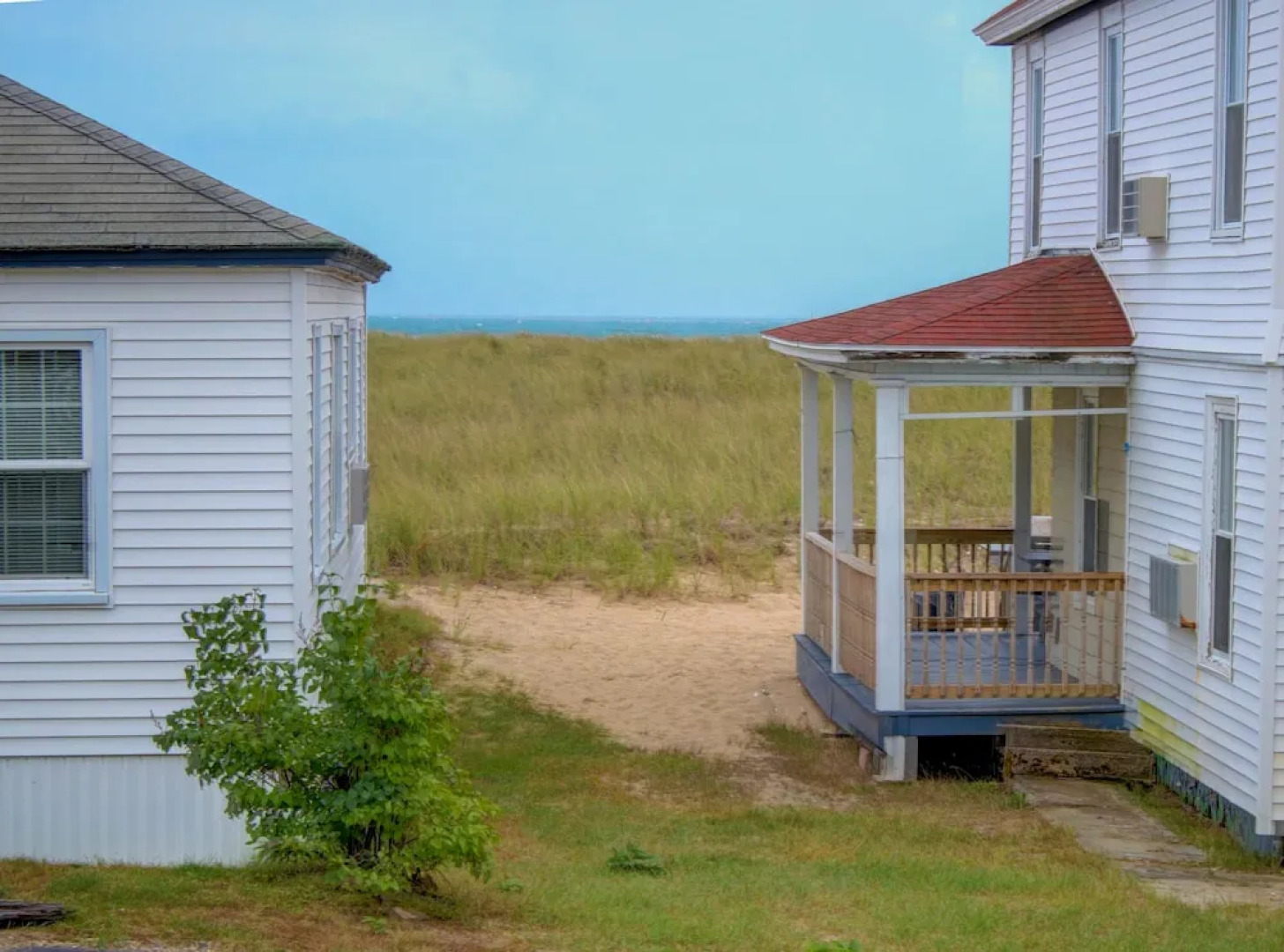 Waves Oceanfront Resort