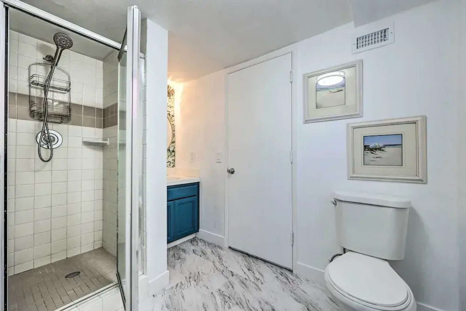 Oxnard Apartment < 1/2 Mi to Beaches!