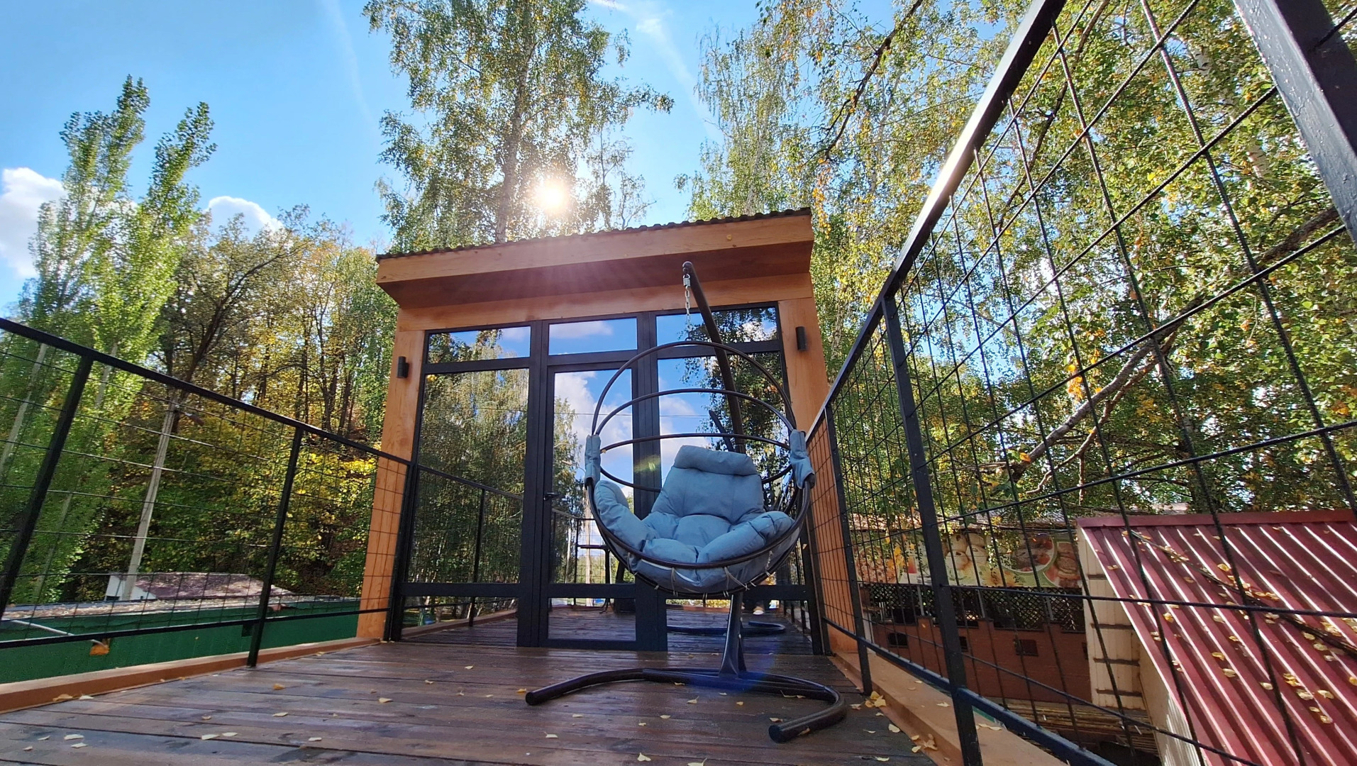 Лес и Озеро