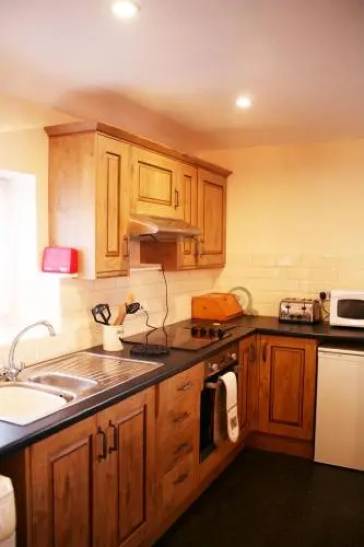 Granary at Tyddyn Isaf