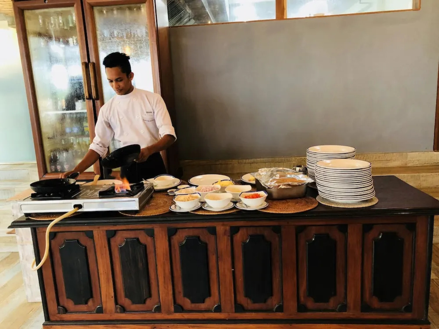Thaproban Pavilion Waves Unawatuna