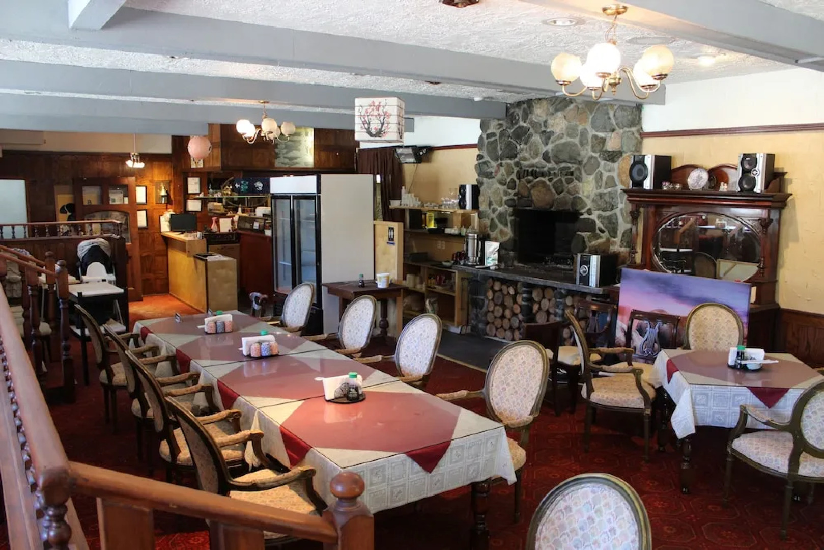 Pioneer Inn by the River