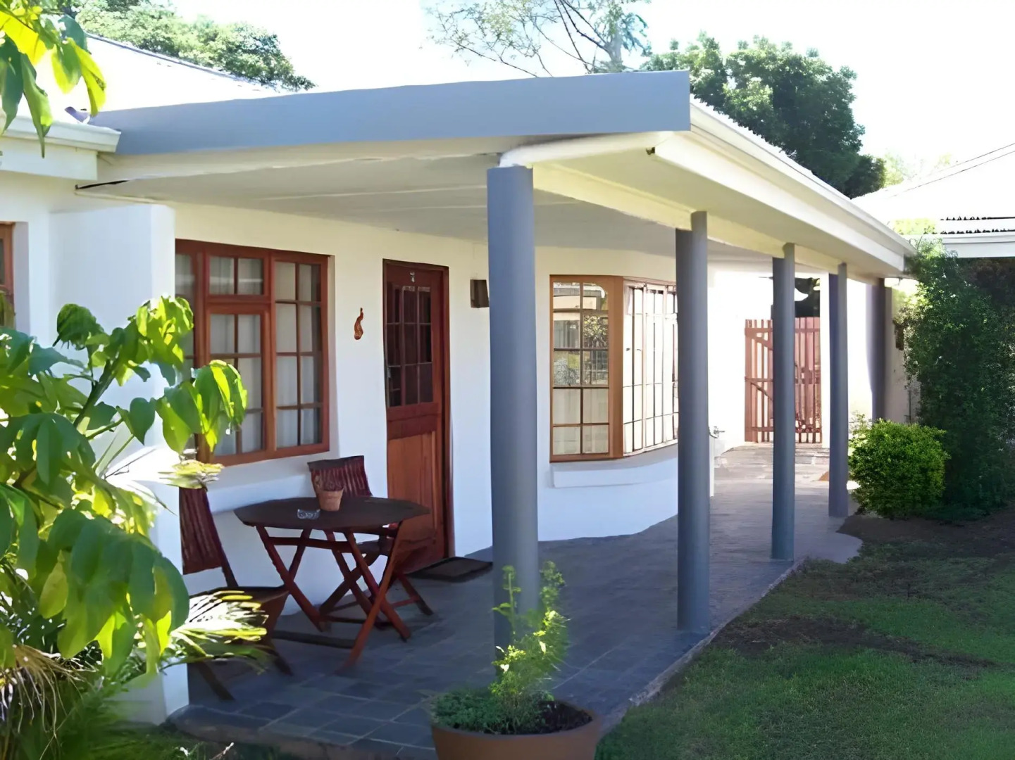 Kronenhoff Guest House