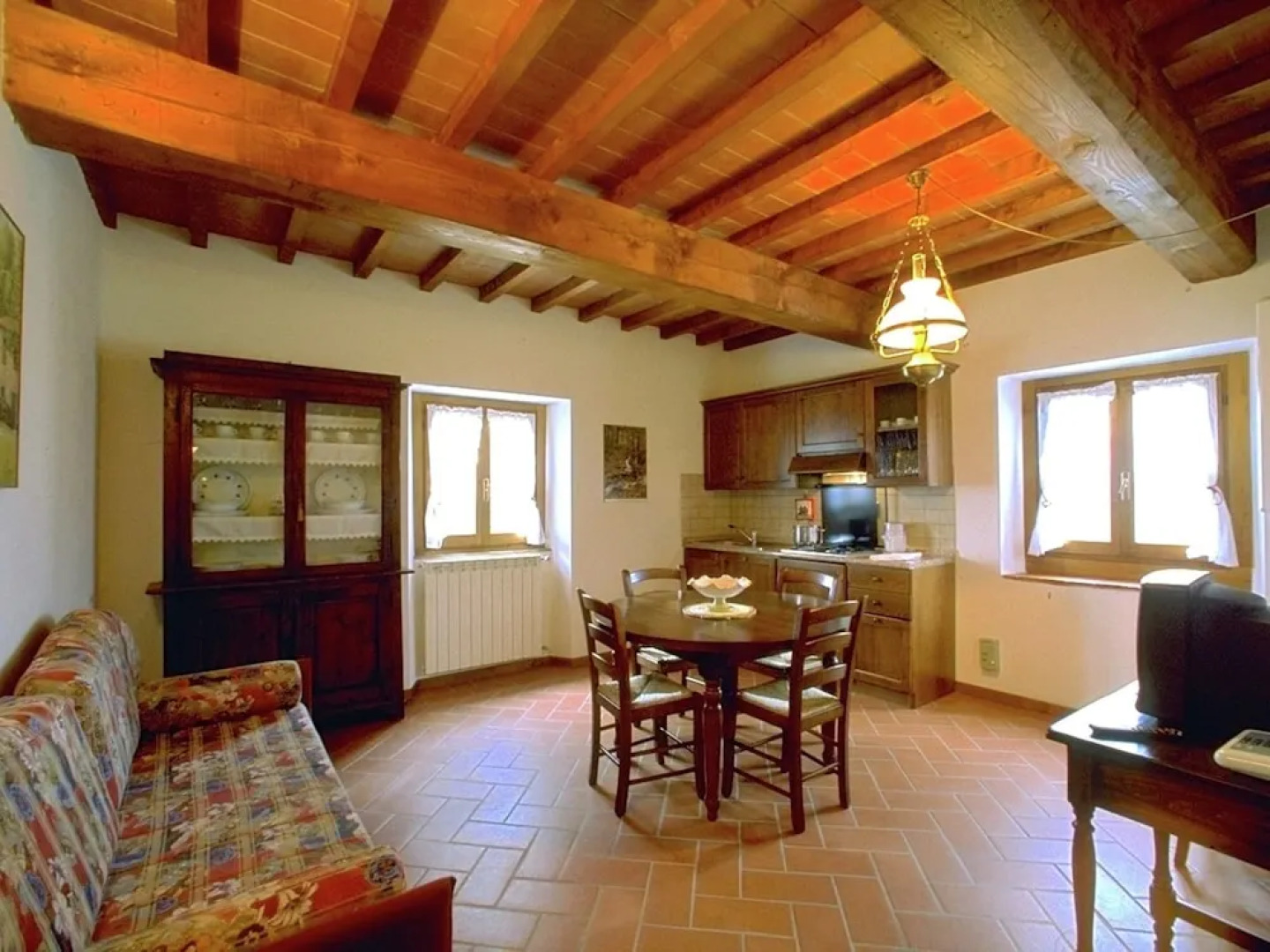 Authentic Farmhouse with Pool, Hot Tub, Playground, Garden