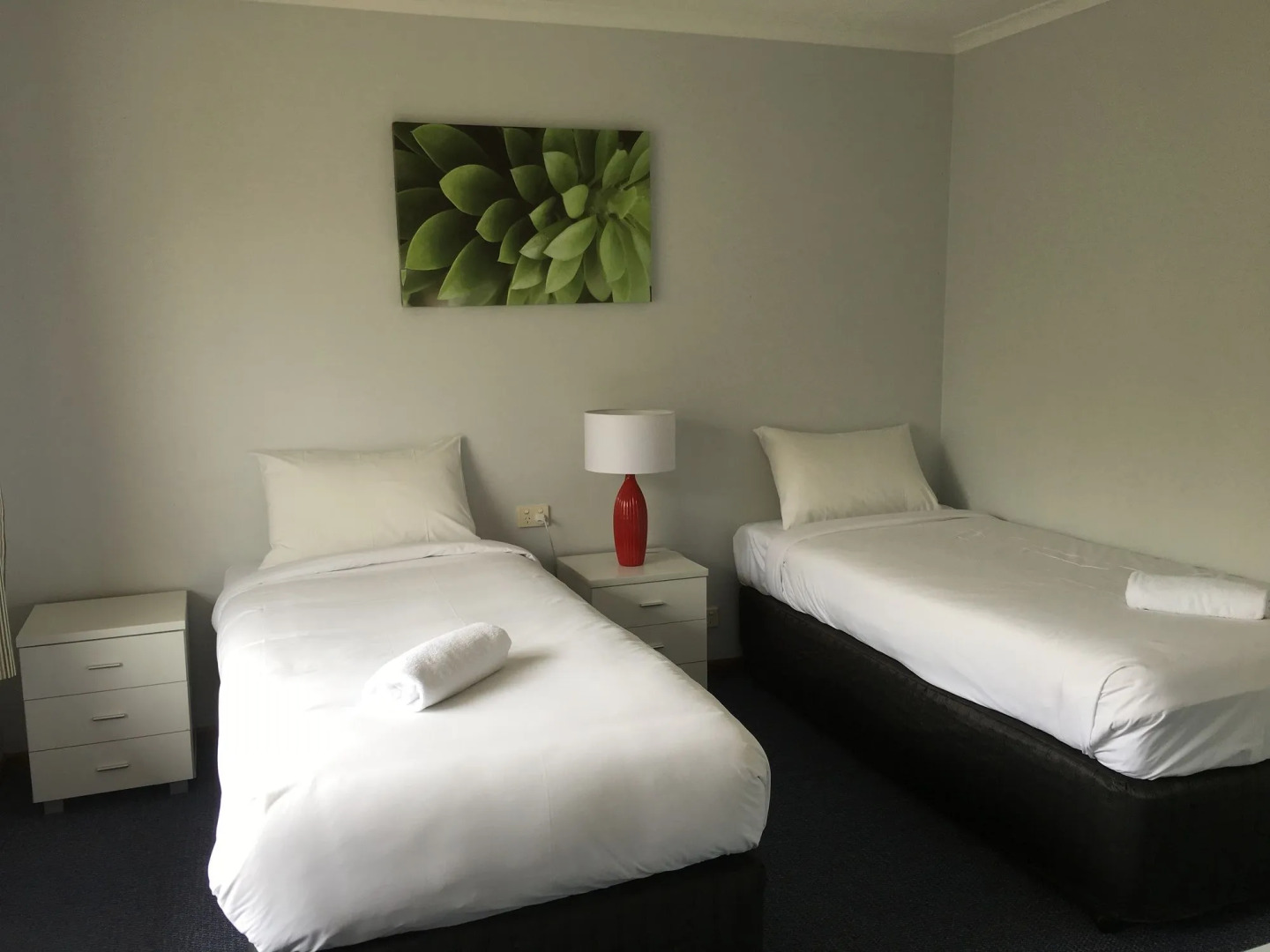 Bass and Flinders Motor Inn