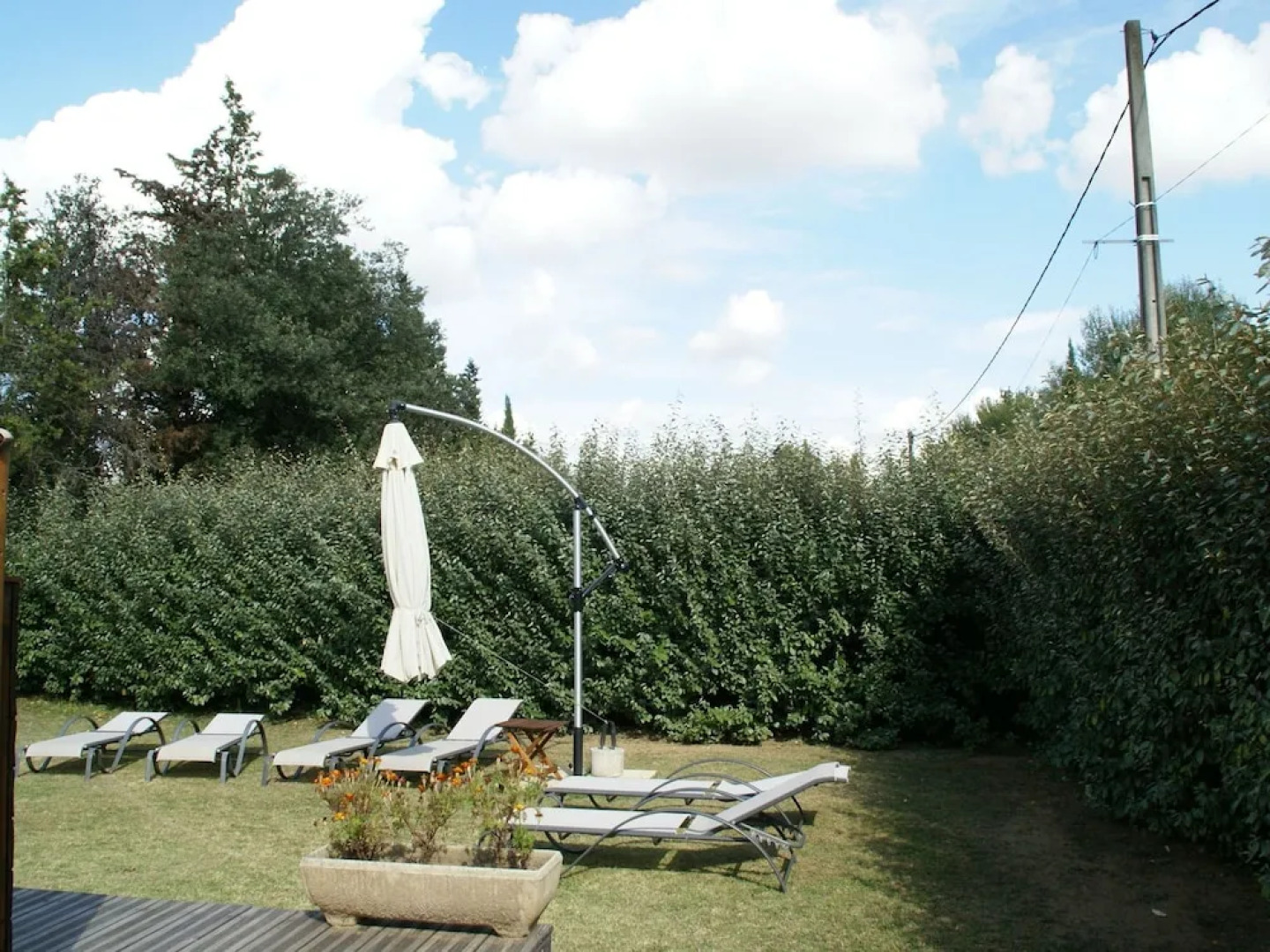 Recently Built Villa With Shared Swimming Pool Near the Village of Piolenc