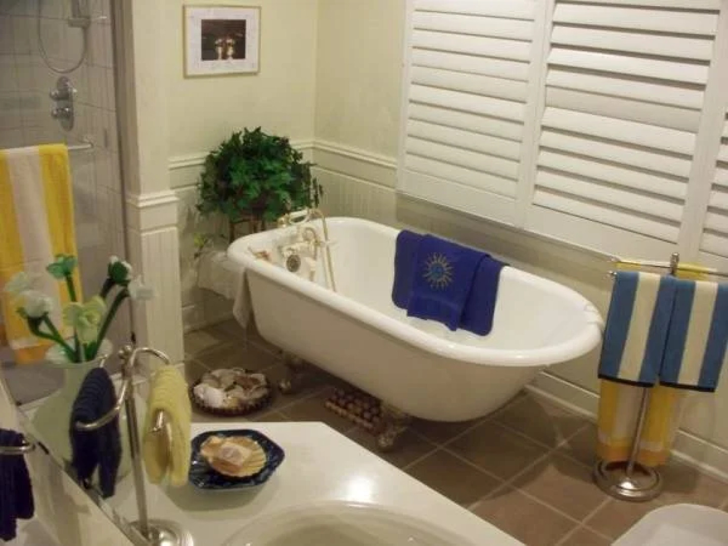 Charm of Qualicum Bed and Breakfast