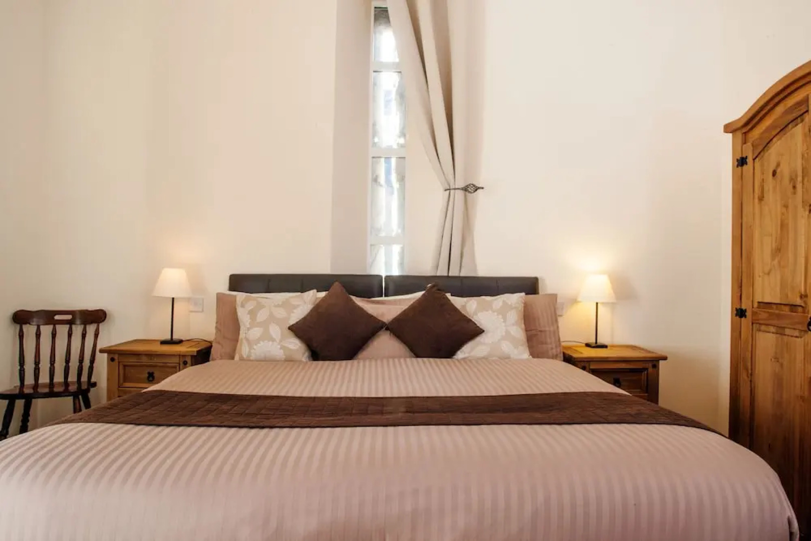 Glenmoriston Arms Hotel