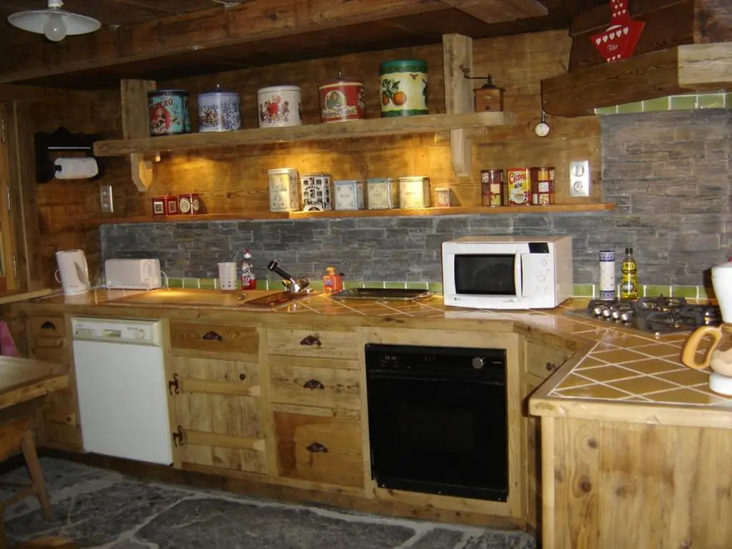 Reine des Aravis - chalet isolé