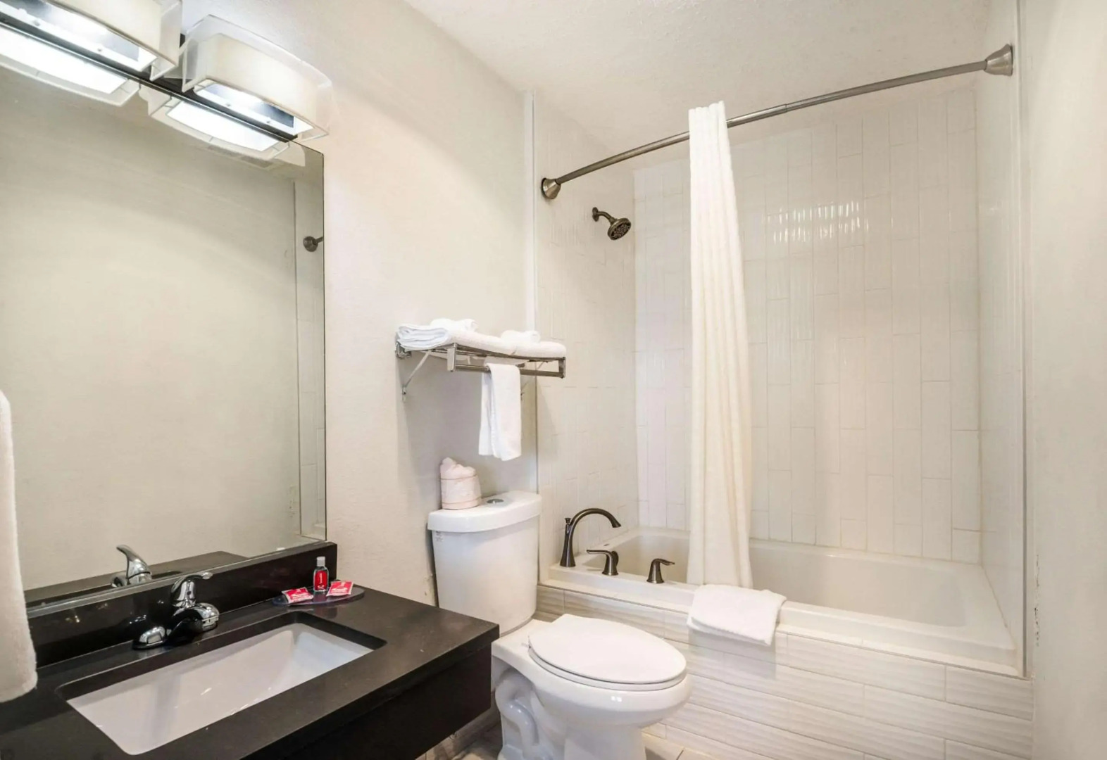 Econo Lodge Glade Springs I-81