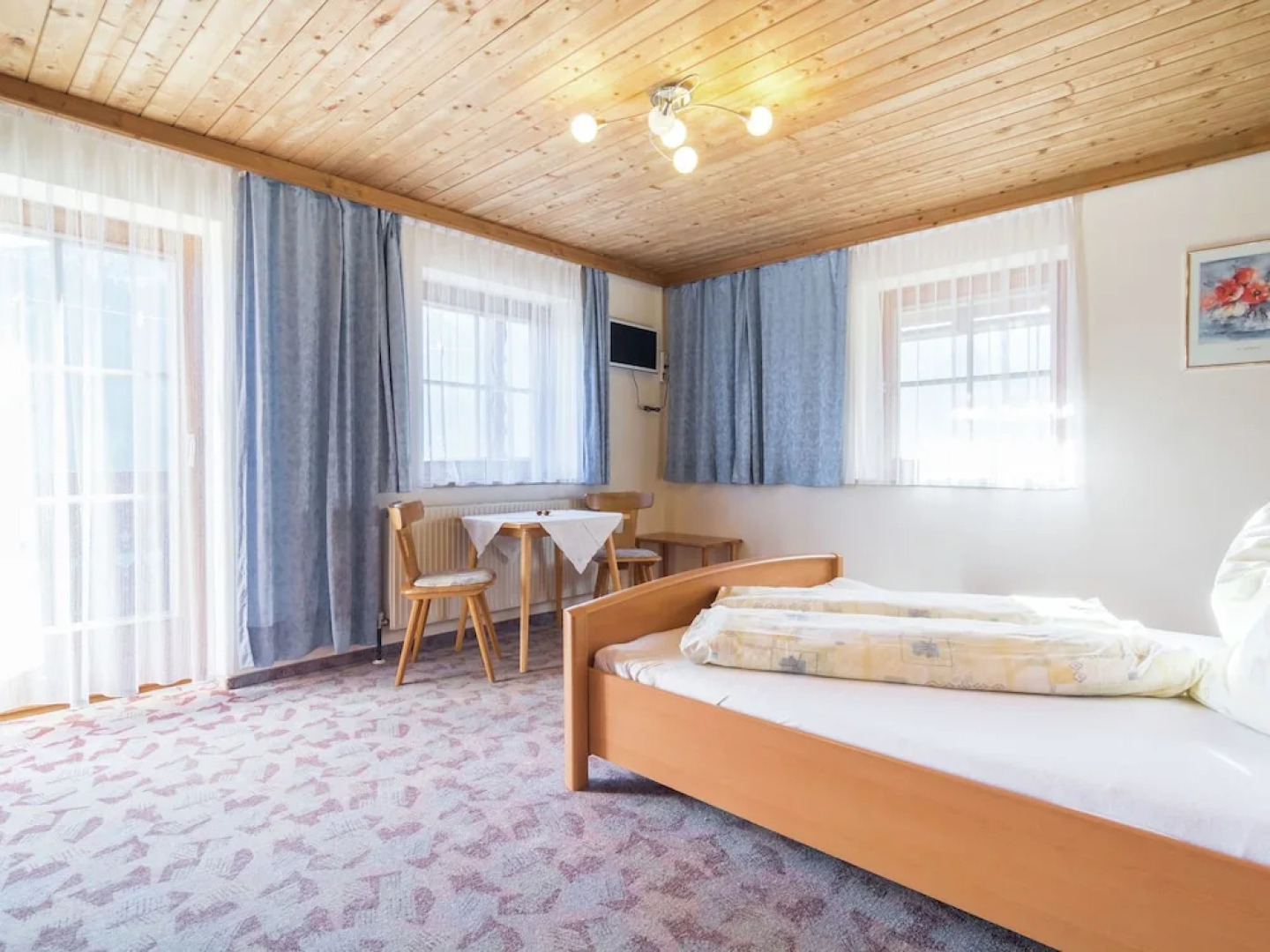 Spacious Apartment Near Ski Area In Konigsleiten