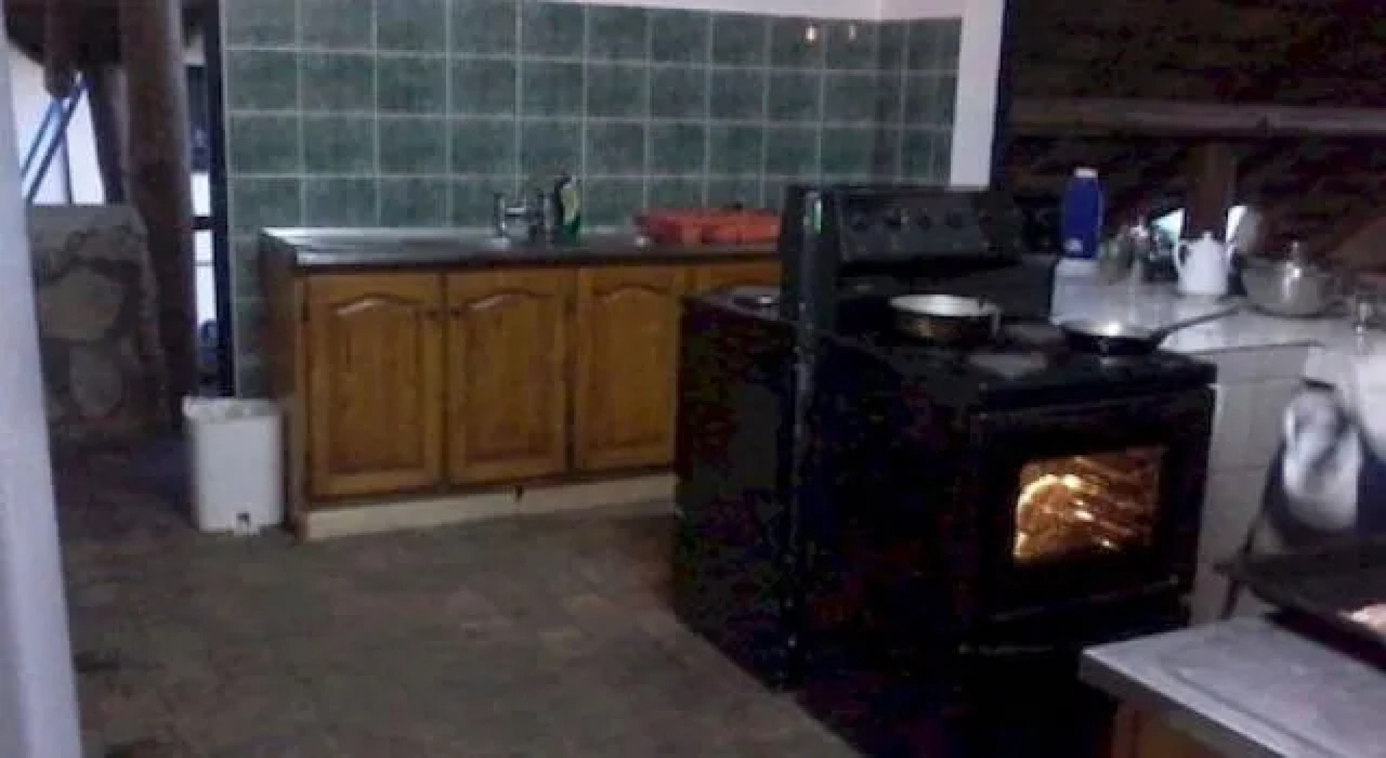 Zimre Lodge and Houseboats