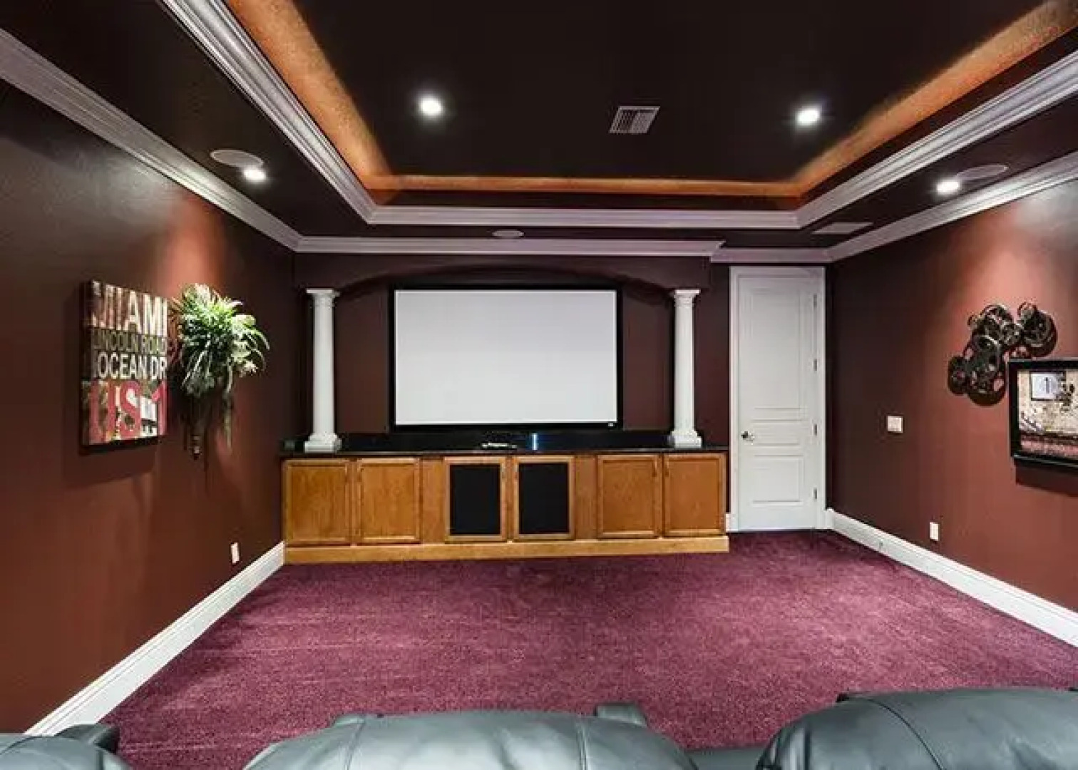 Versailles by the Sea by Vacation Rental Pros