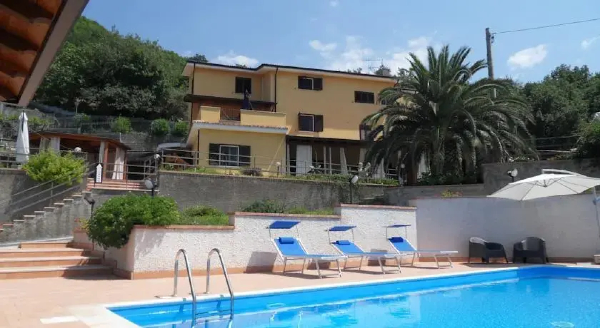 Casale Rondinella B&B