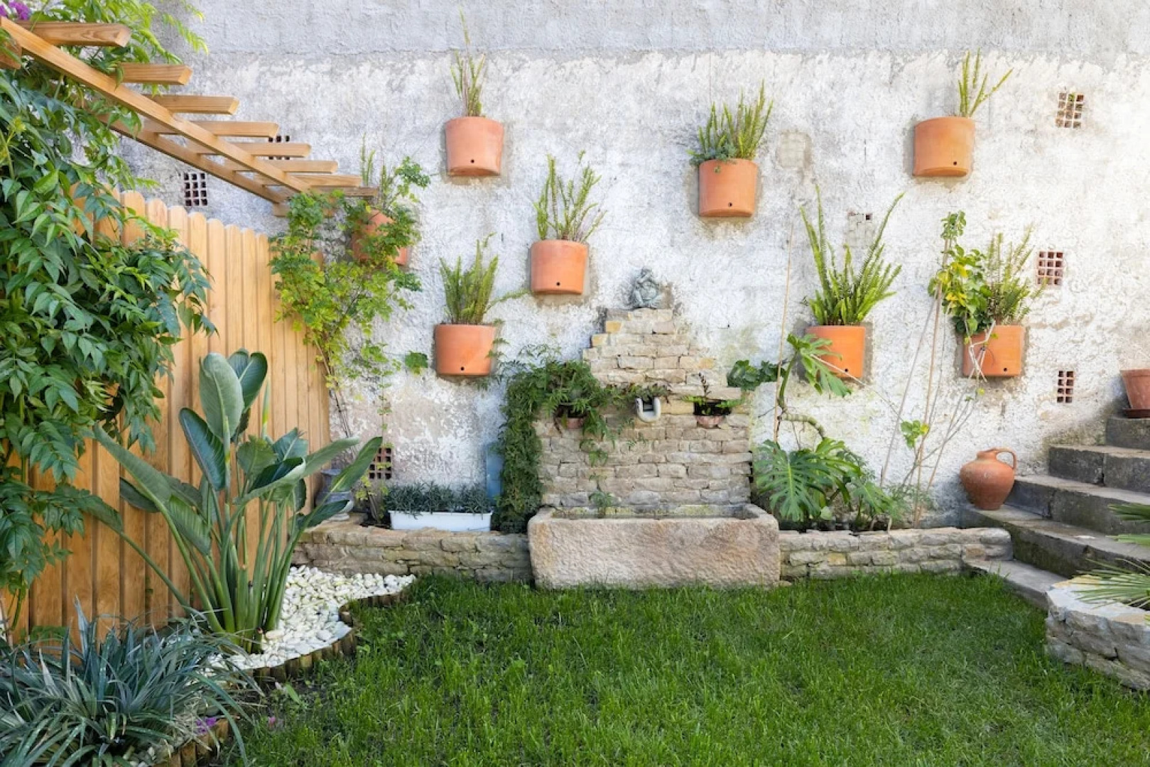 Carvoeira Surf & Family Villa