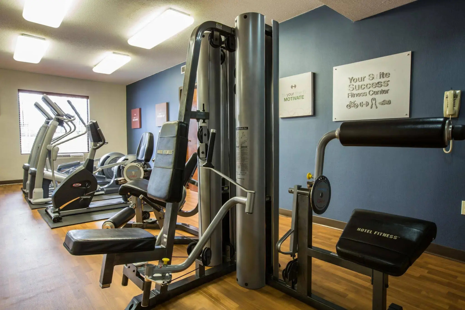 Comfort Suites Outlet Center