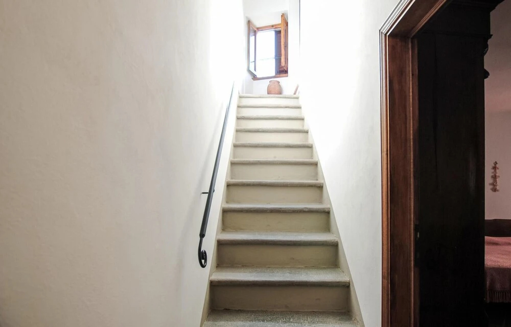 Stunning Home in Colle di Buggiano With Wifi and 3 Bedrooms