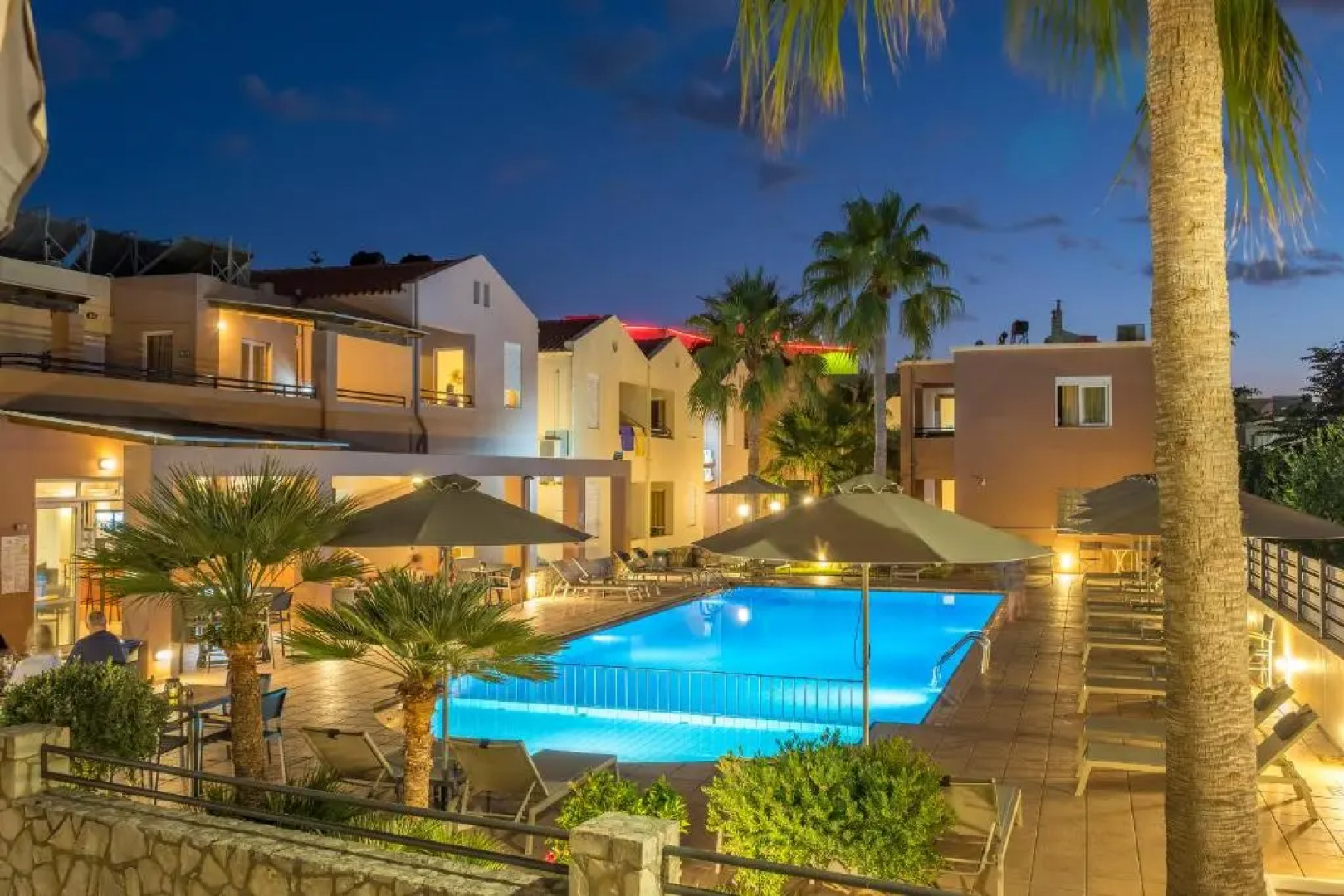 Theos Holidays Apartments