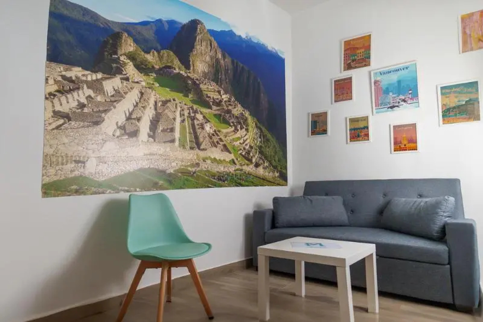 Apartamentos Mapamundi