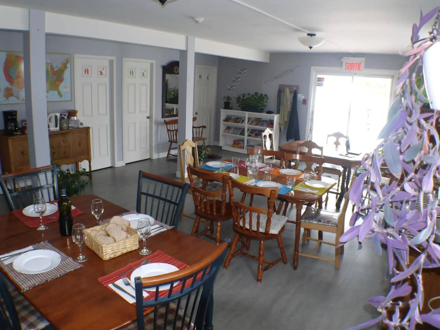 Auberge Jeunesse LouLou's Backpacker Hostel