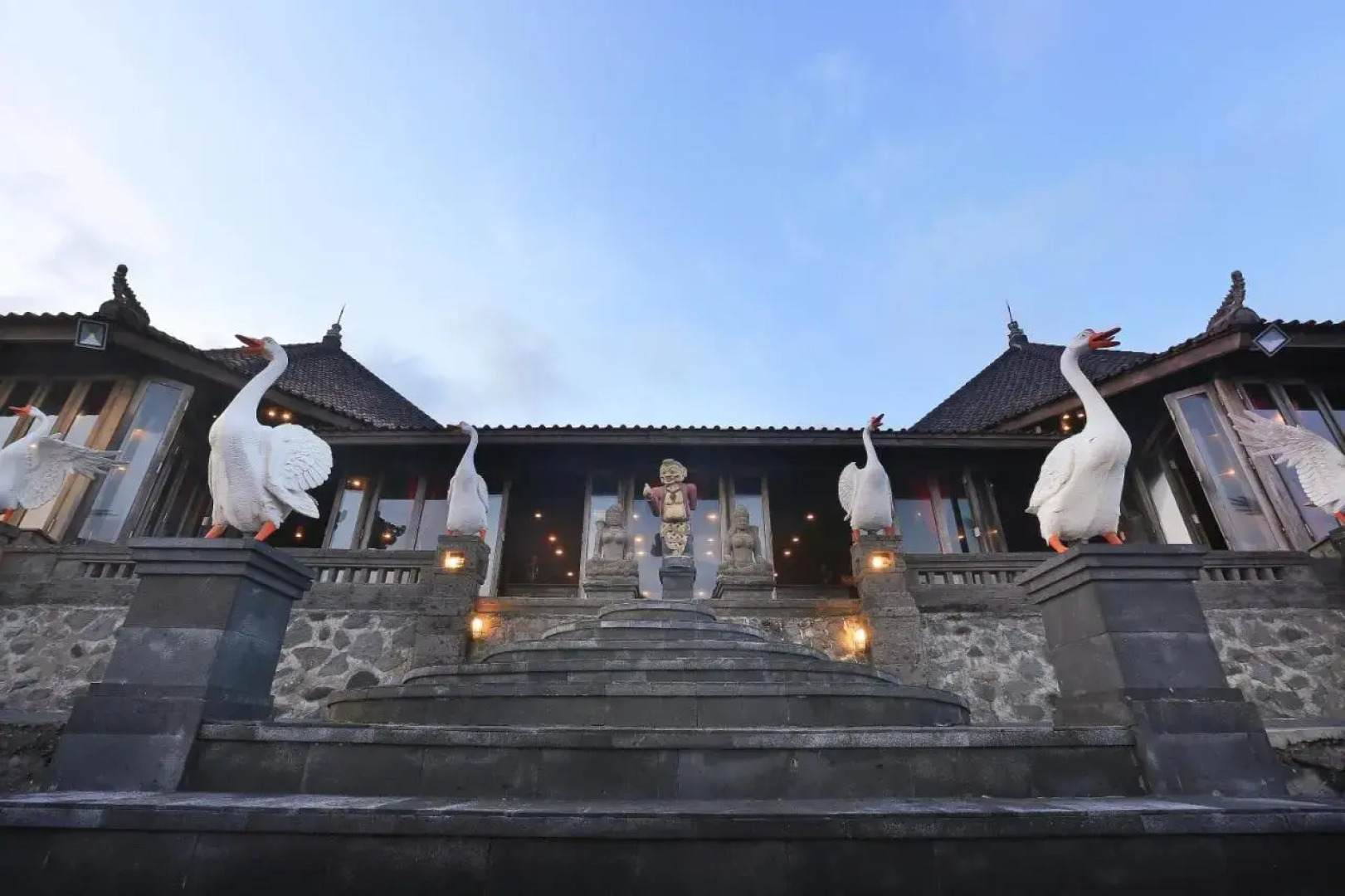 Swan Keramas Bali Villas